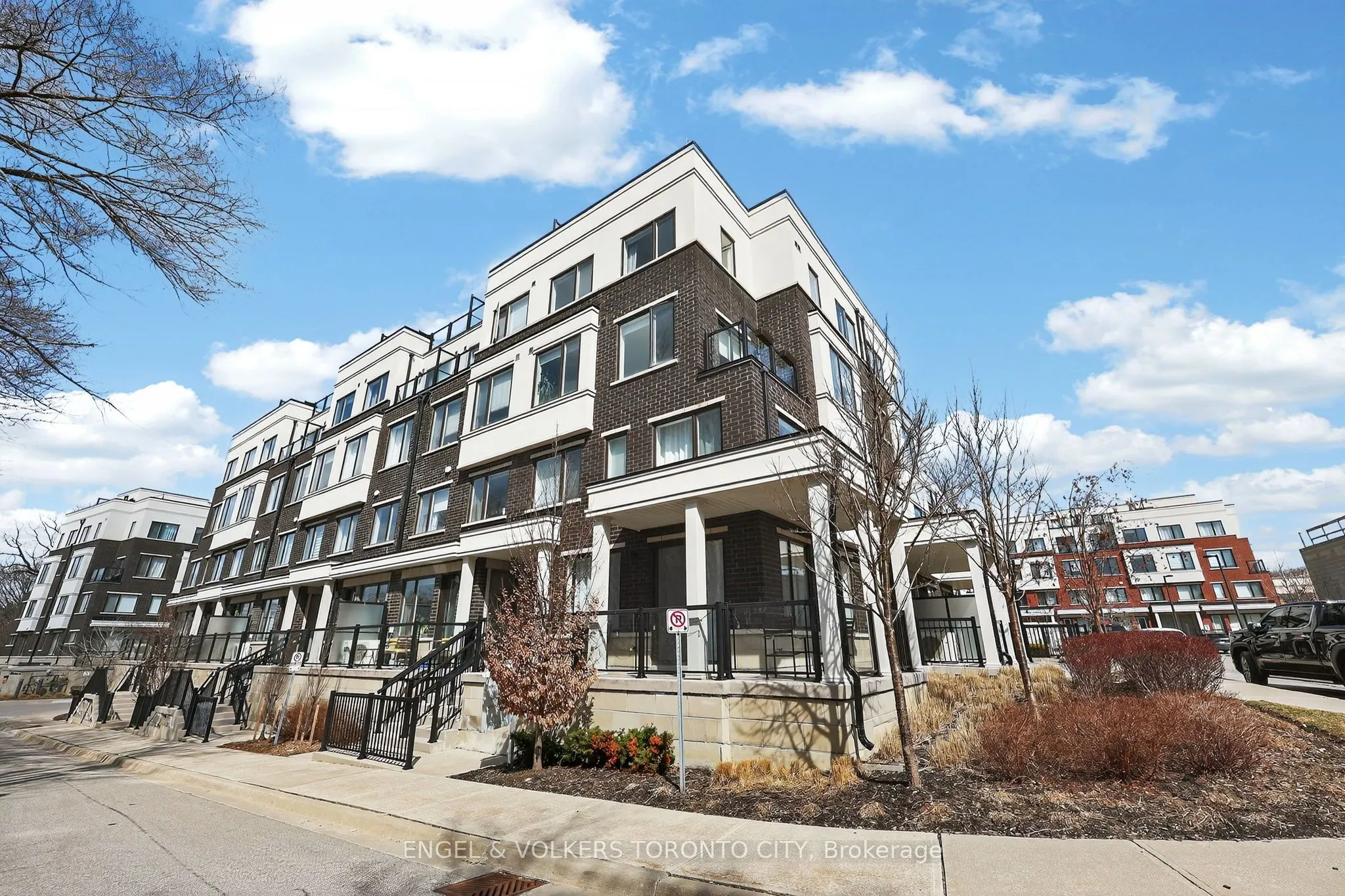 300 Alex Gardner Circle #42