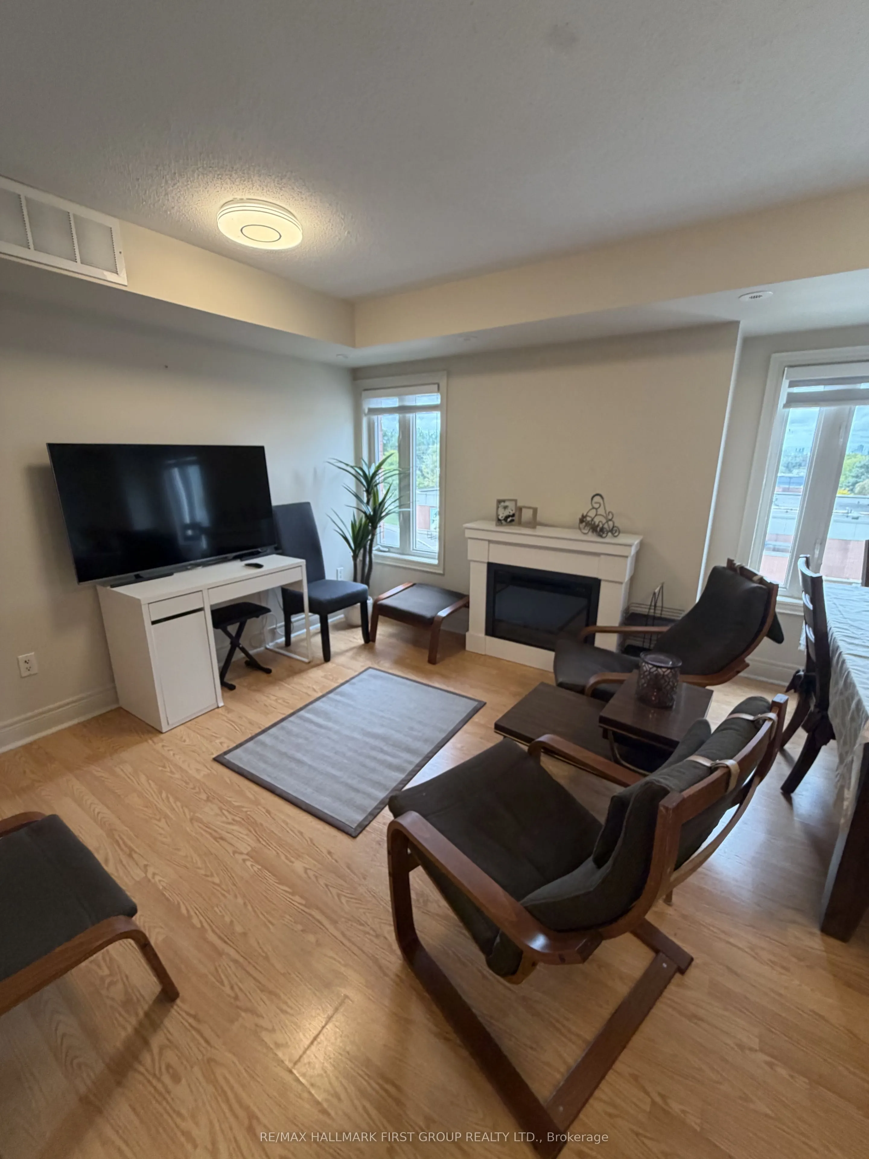 306 John Street #280