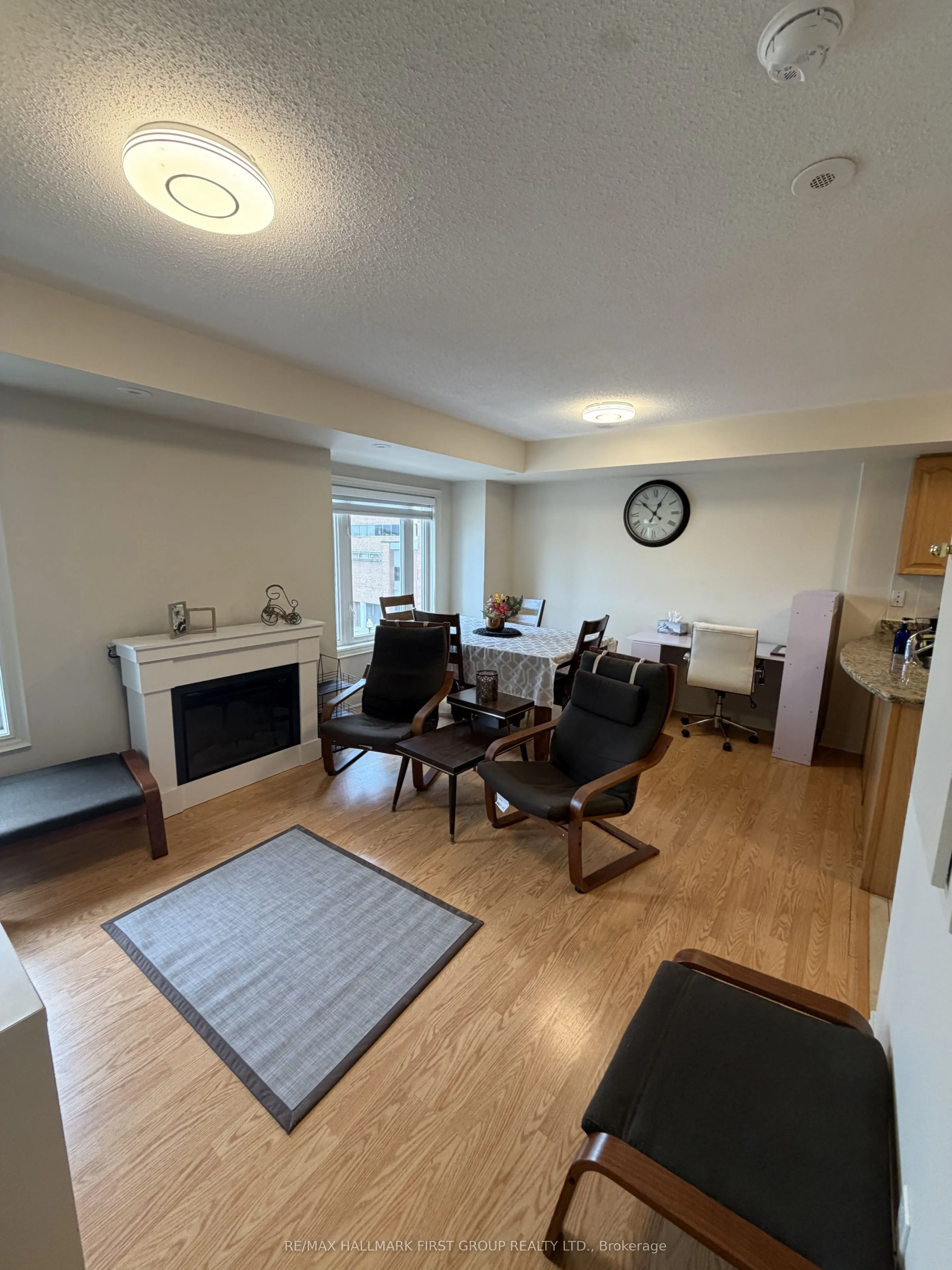 306 John Street #280
