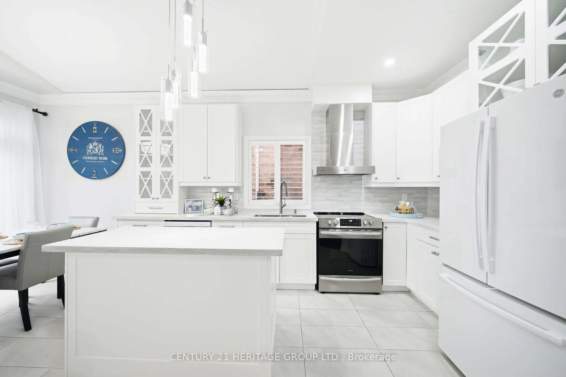 46 Snowy Meadow Avenue