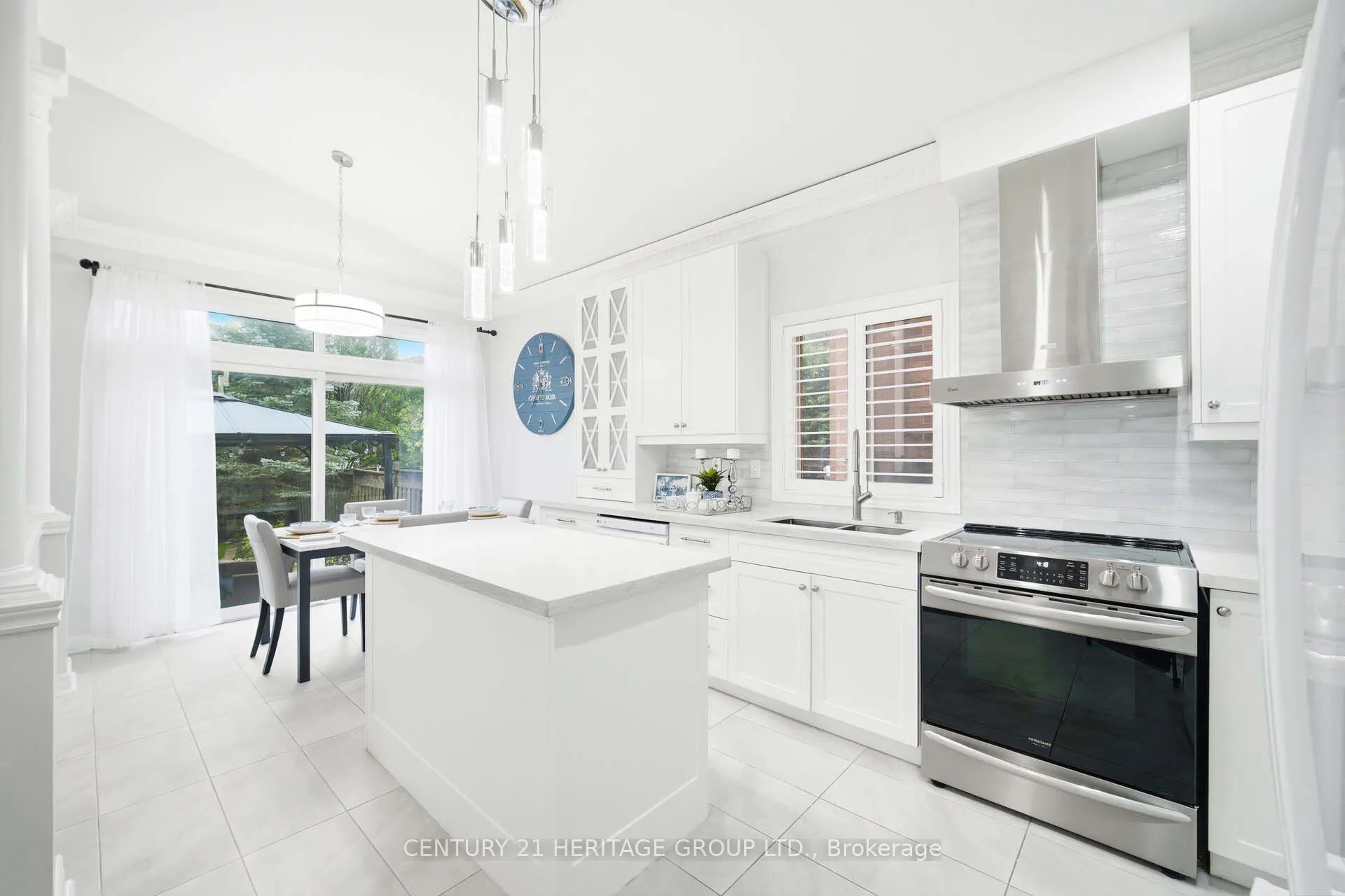 46 Snowy Meadow Avenue