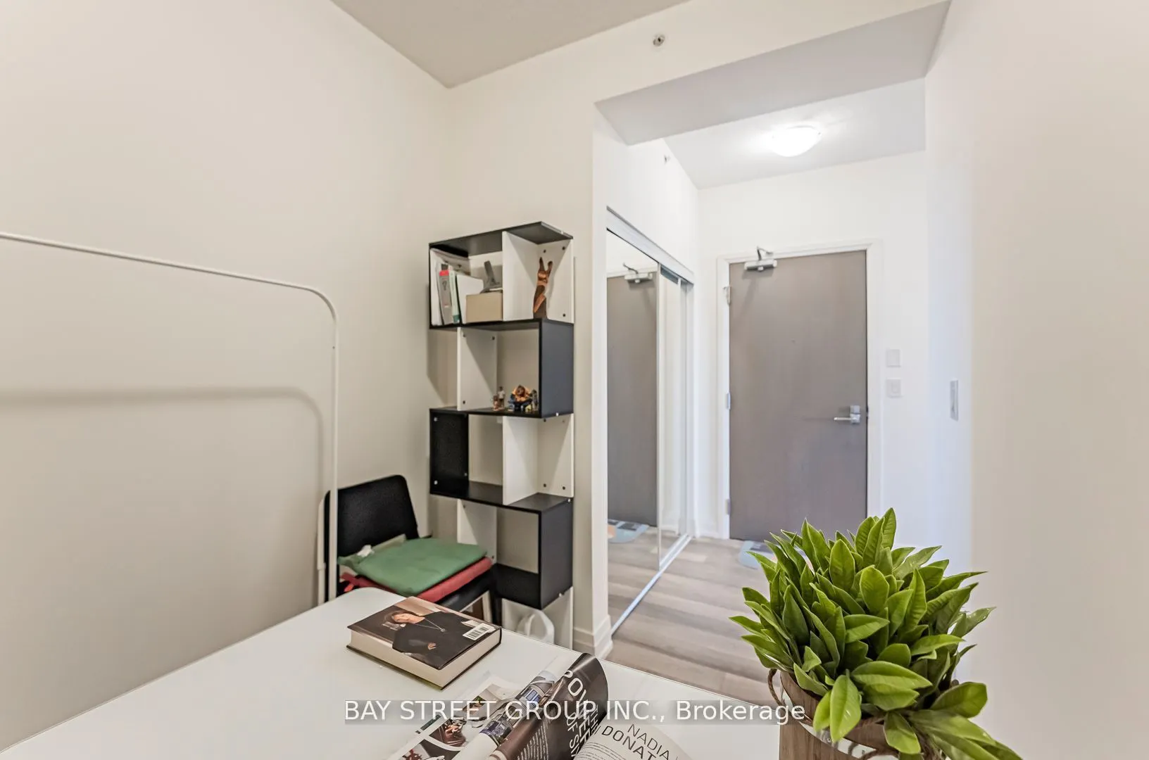 7167 Yonge Street #718