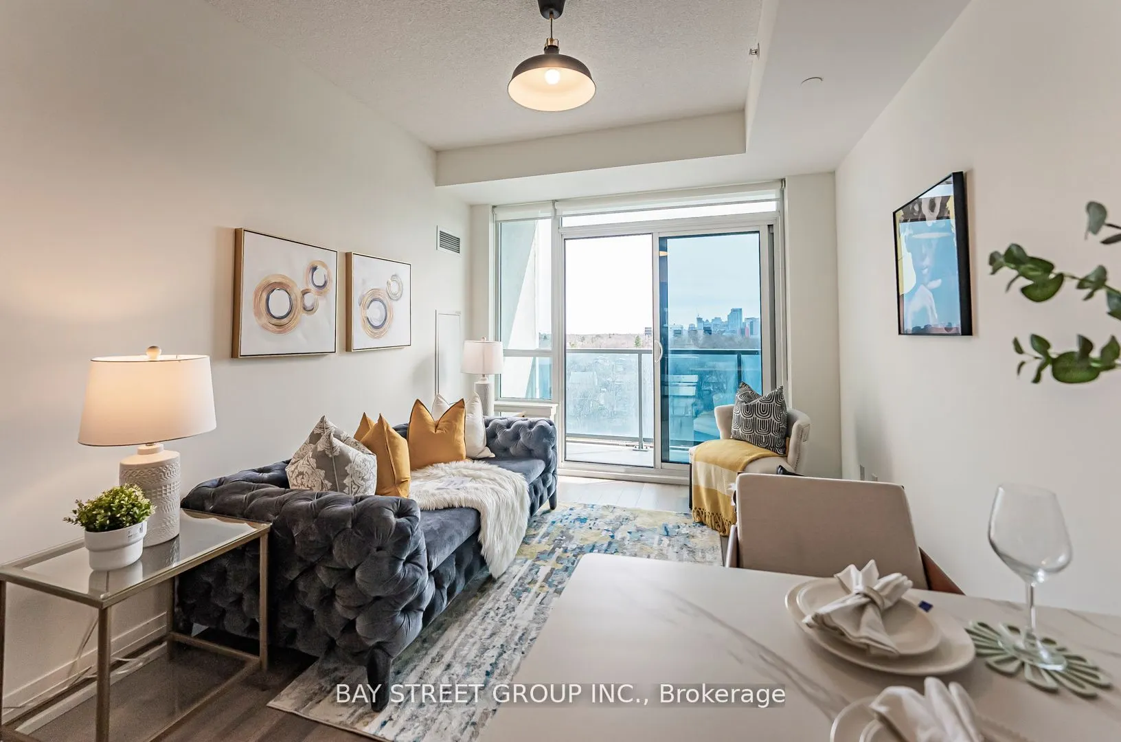 7167 Yonge Street #718