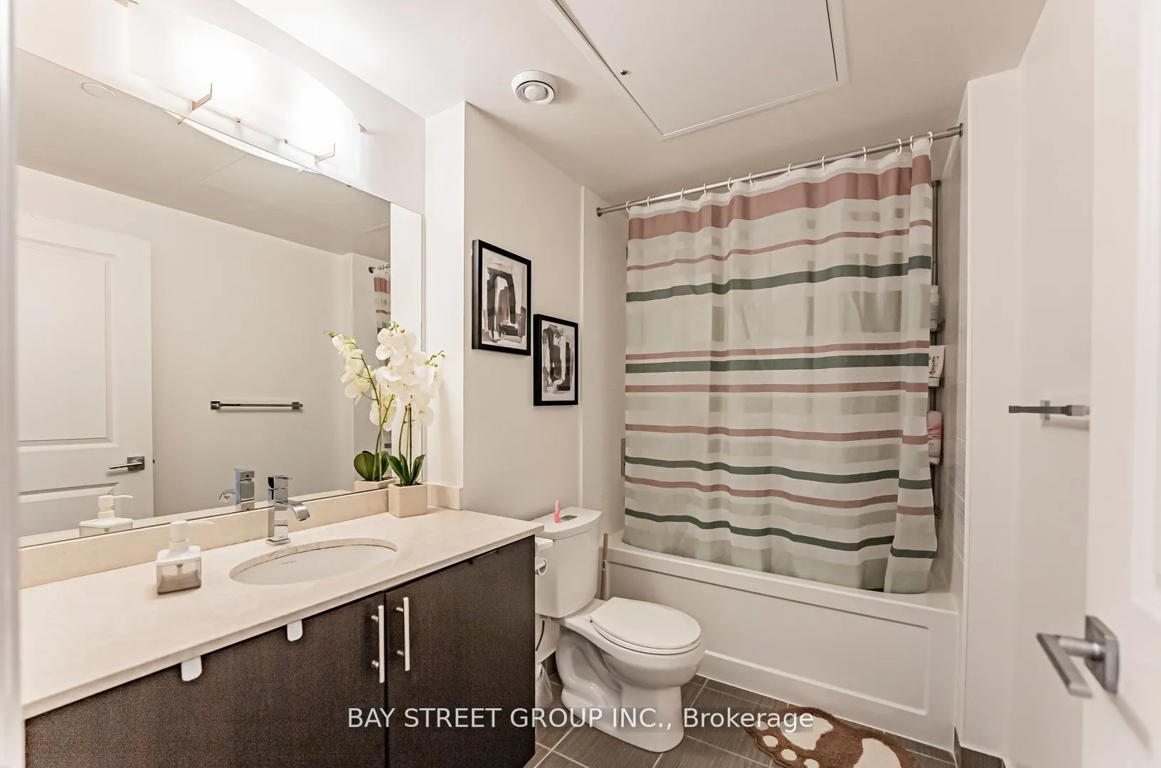 7167 Yonge Street #718