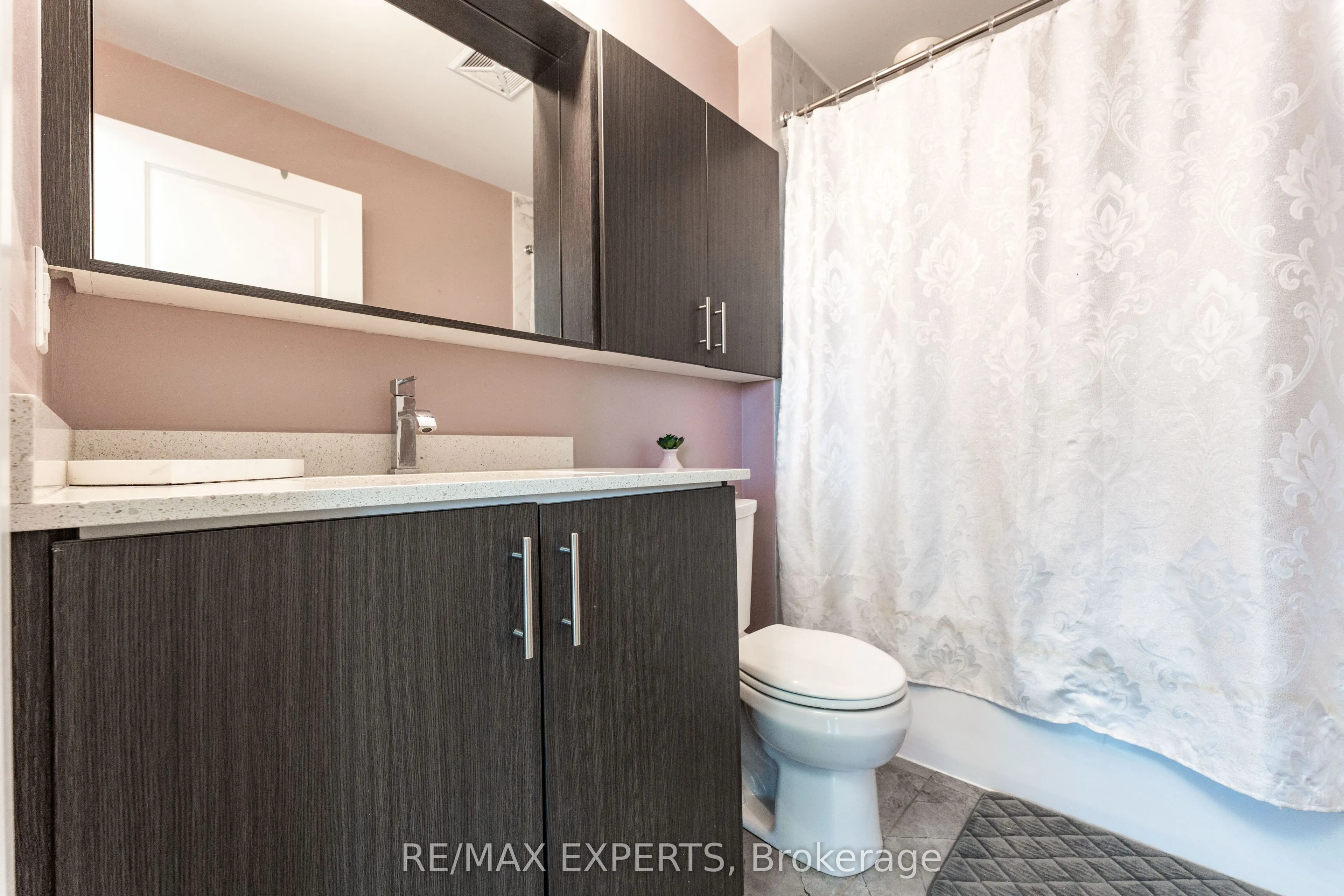3700 HIGHWAY 7 #401
