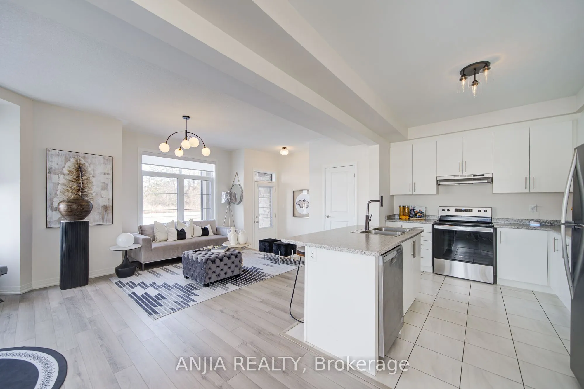 111 Carneros Way