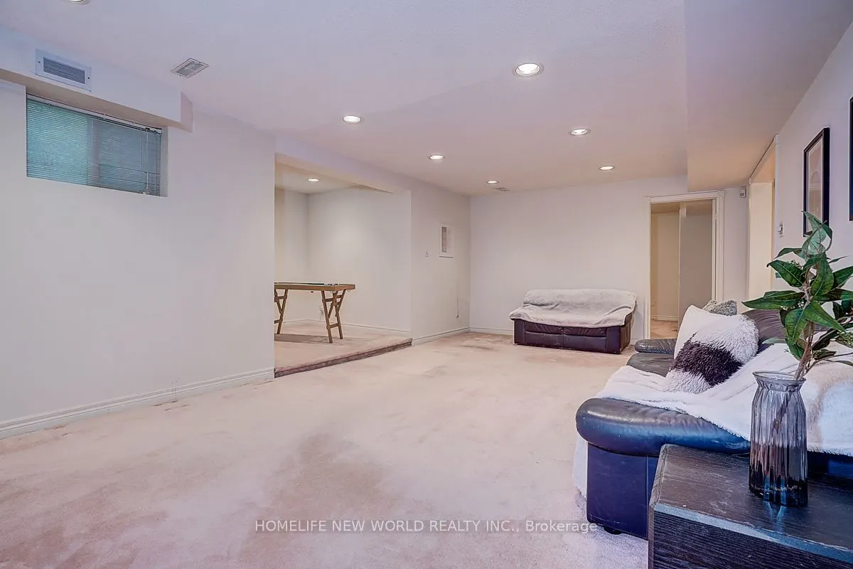 51 Leighland Drive