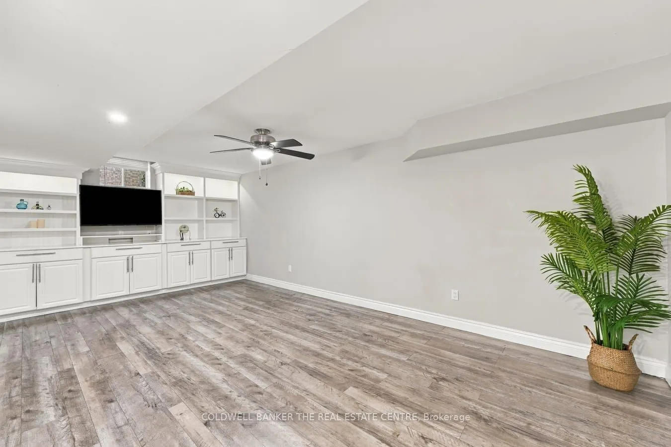 25 Manor Forest Road