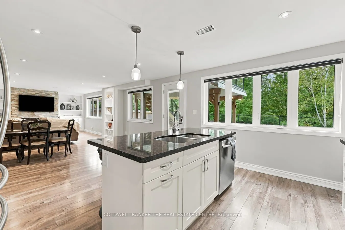 25 Manor Forest Road