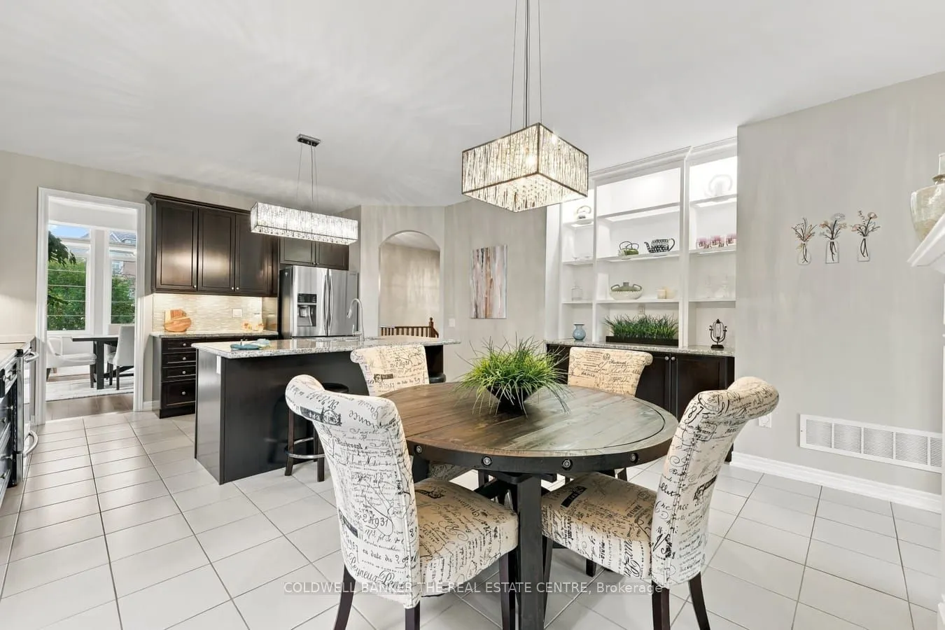 25 Manor Forest Road