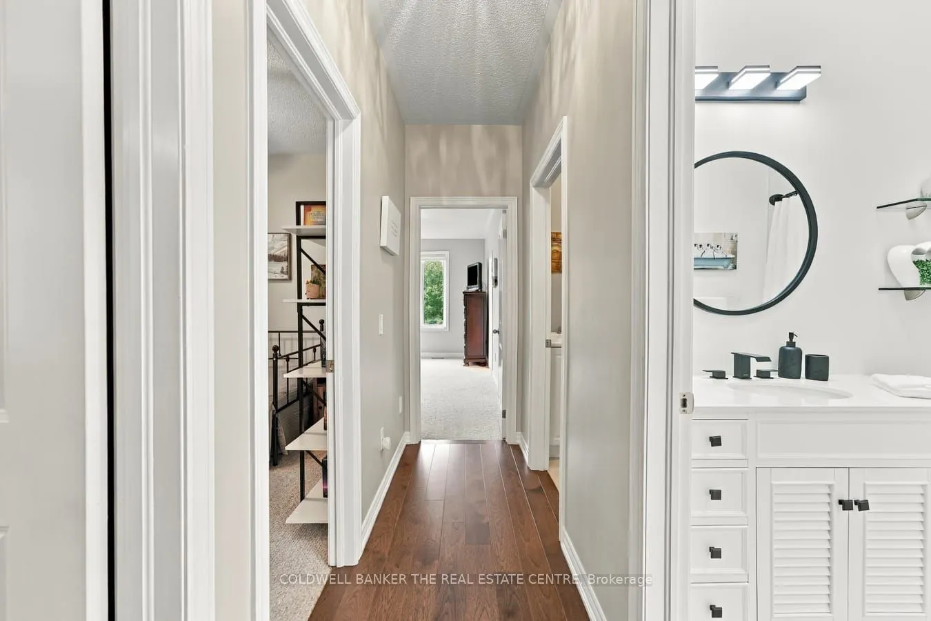 25 Manor Forest Road