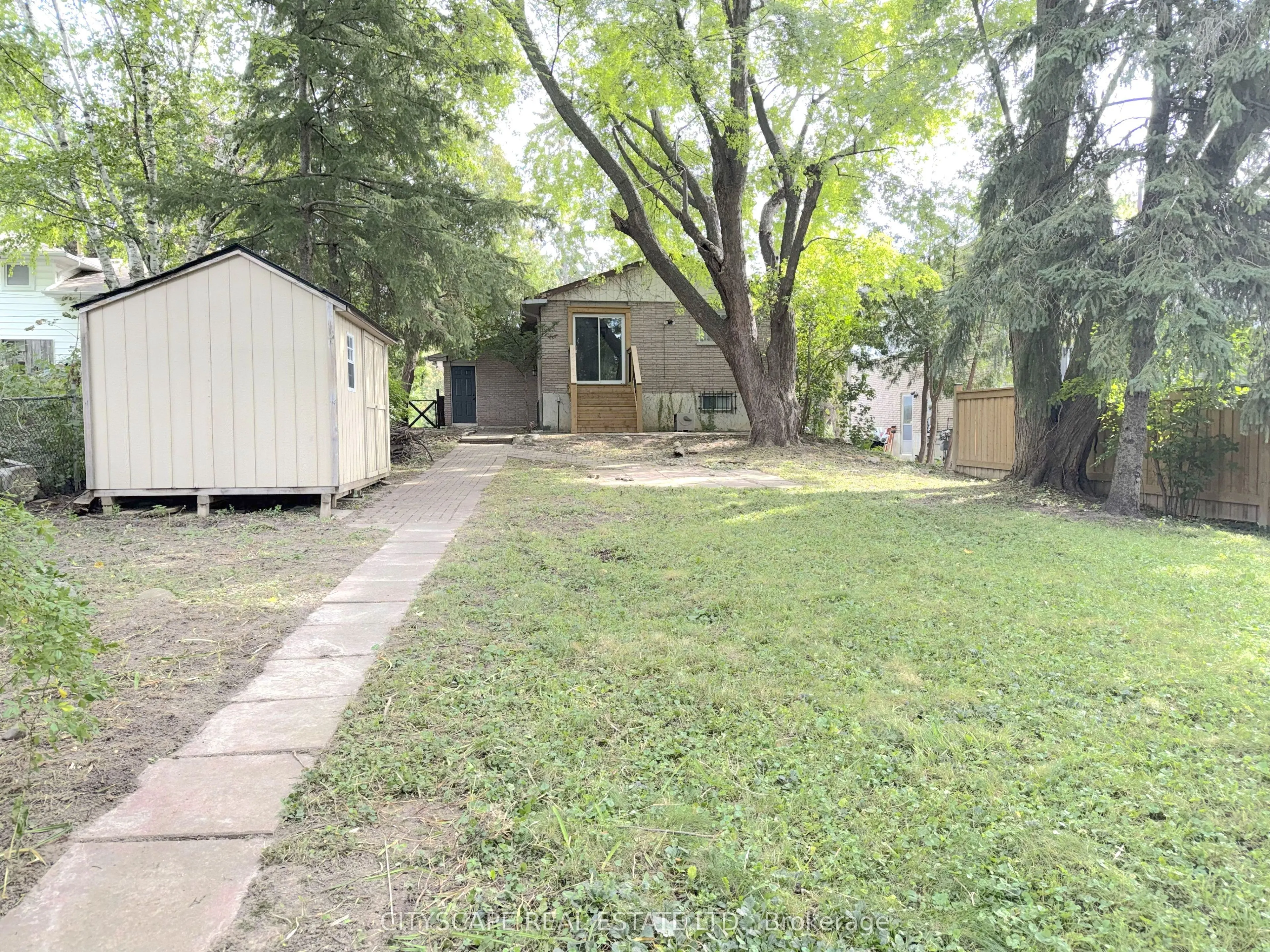 60 Hillview Drive