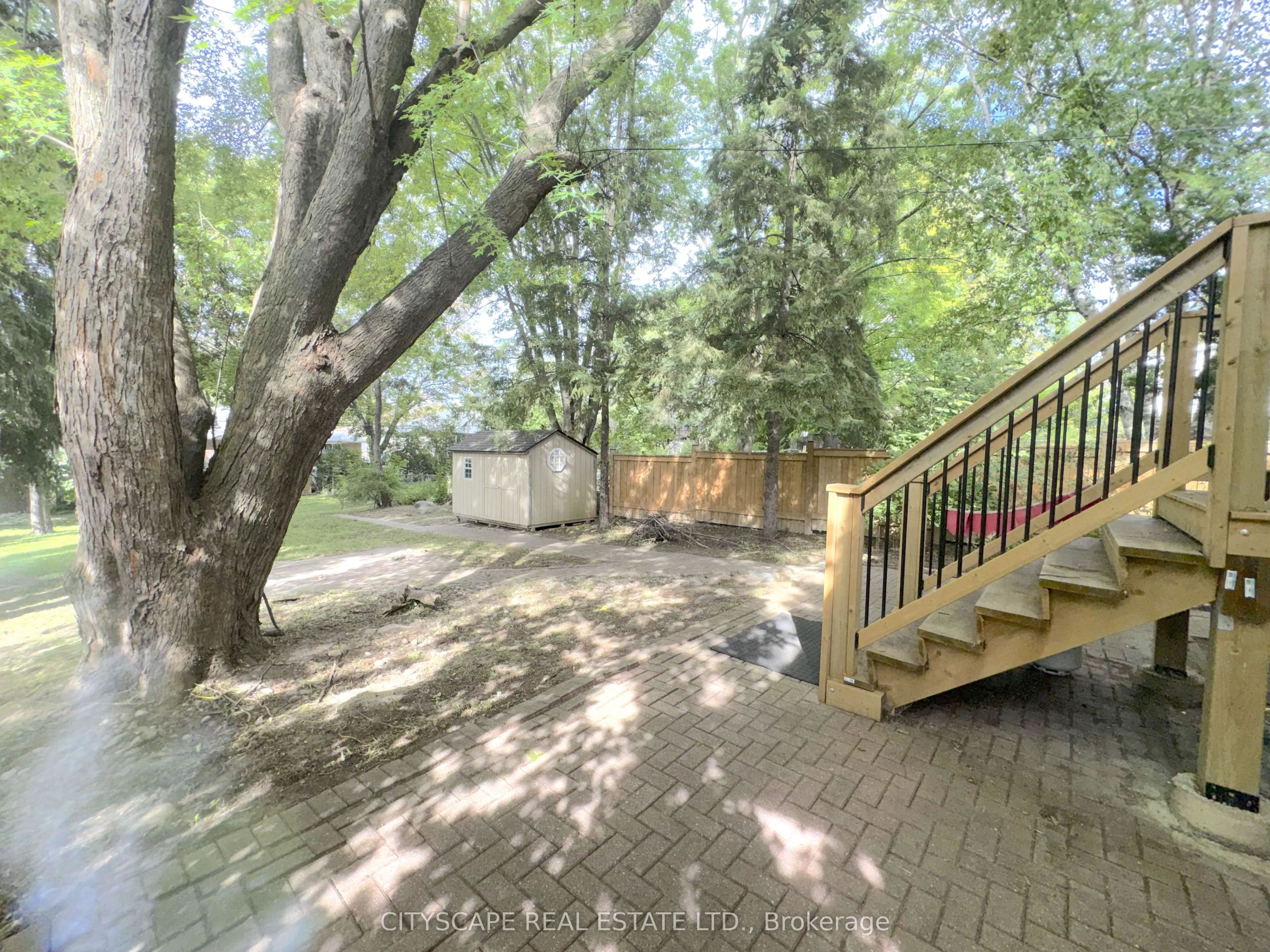 60 Hillview Drive