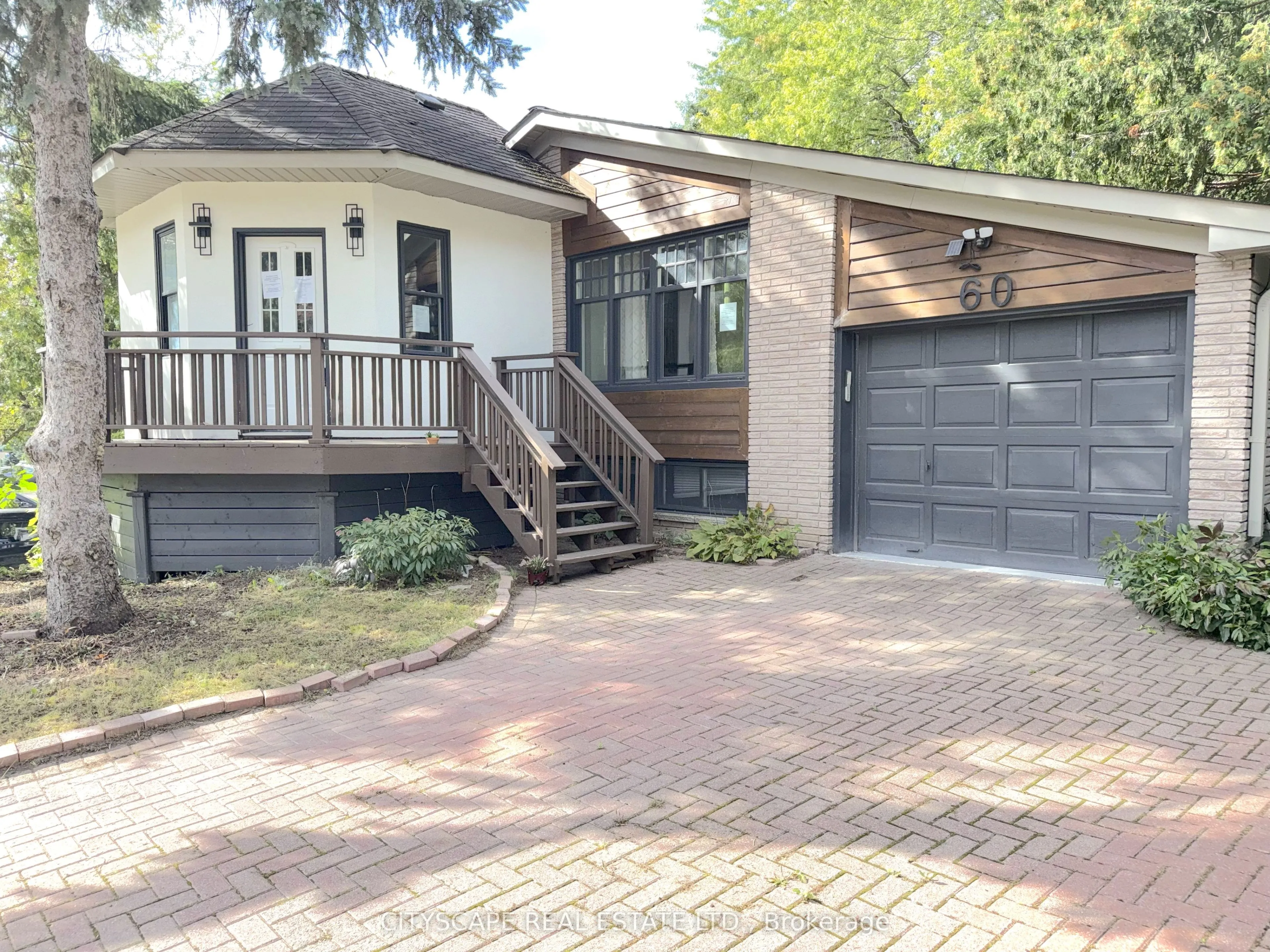 60 Hillview Drive
