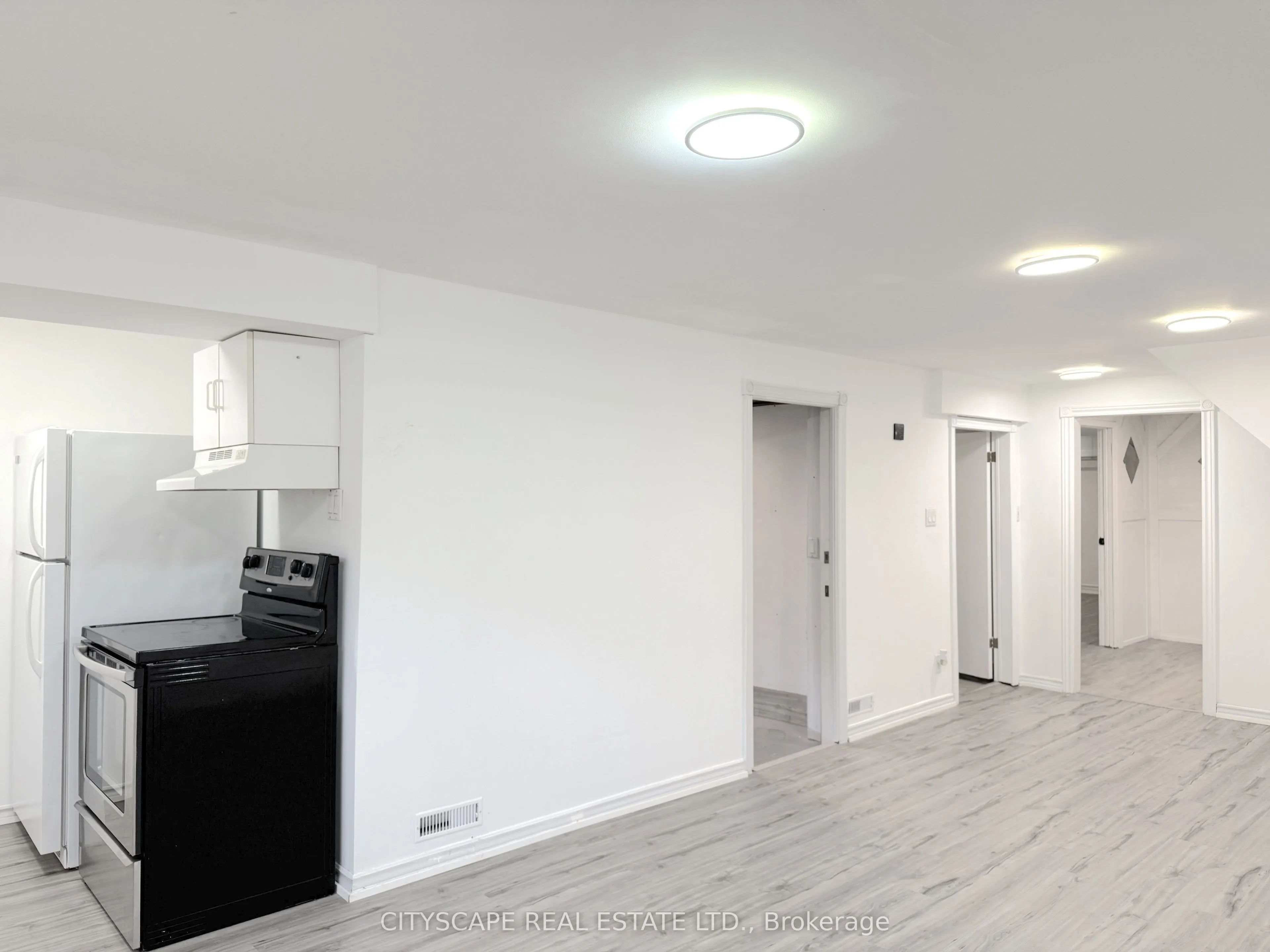 60 Hillview Drive
