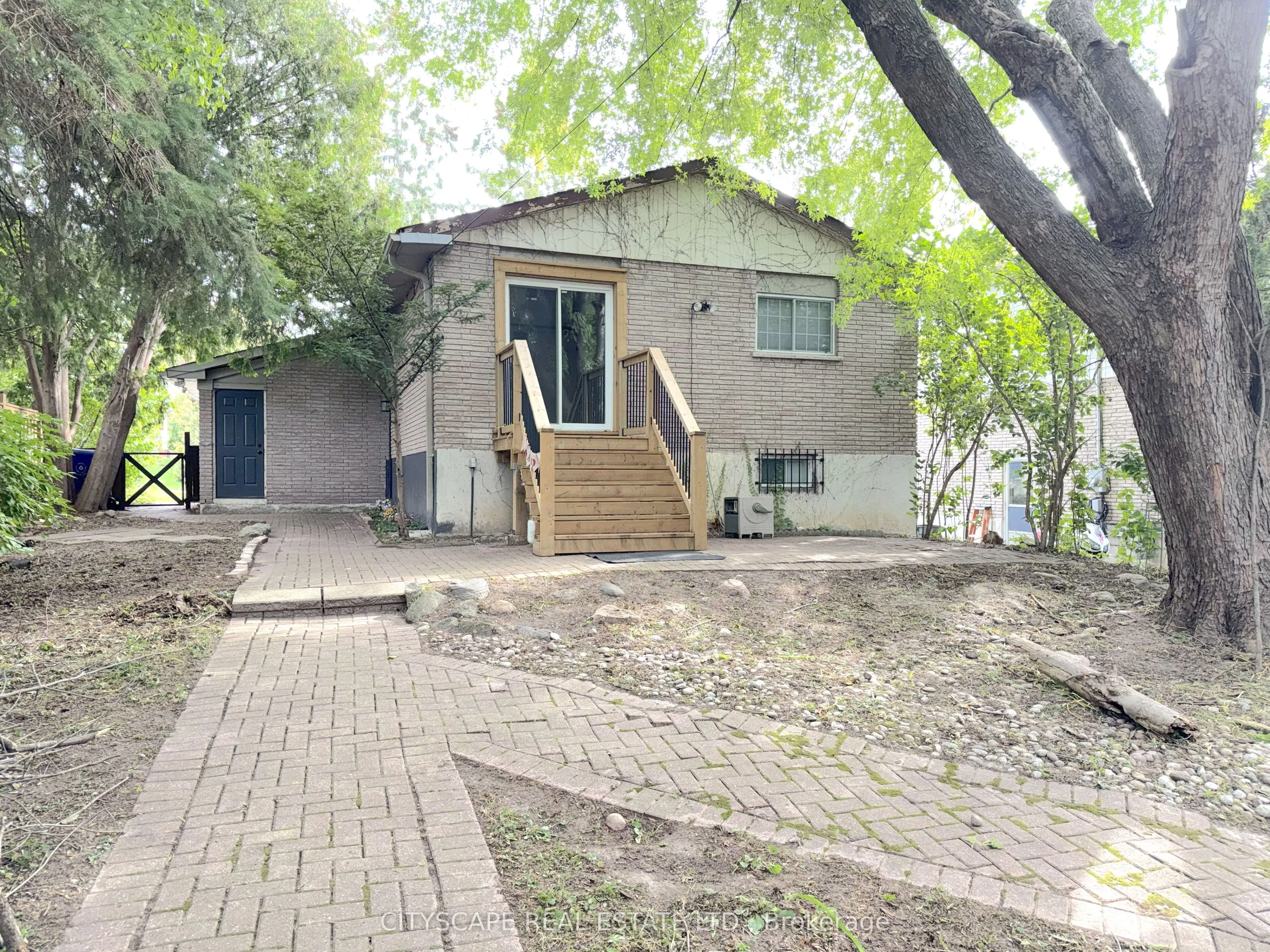 60 Hillview Drive
