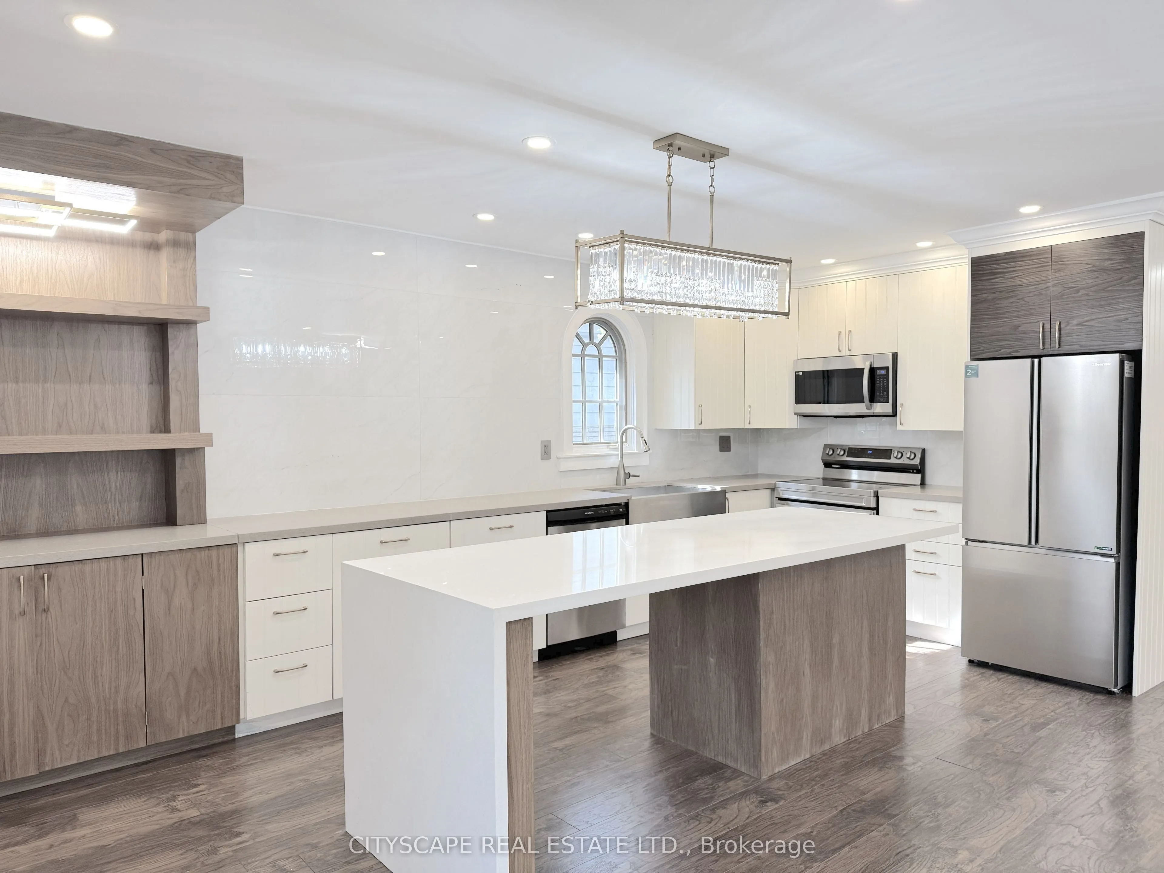 60 Hillview Drive