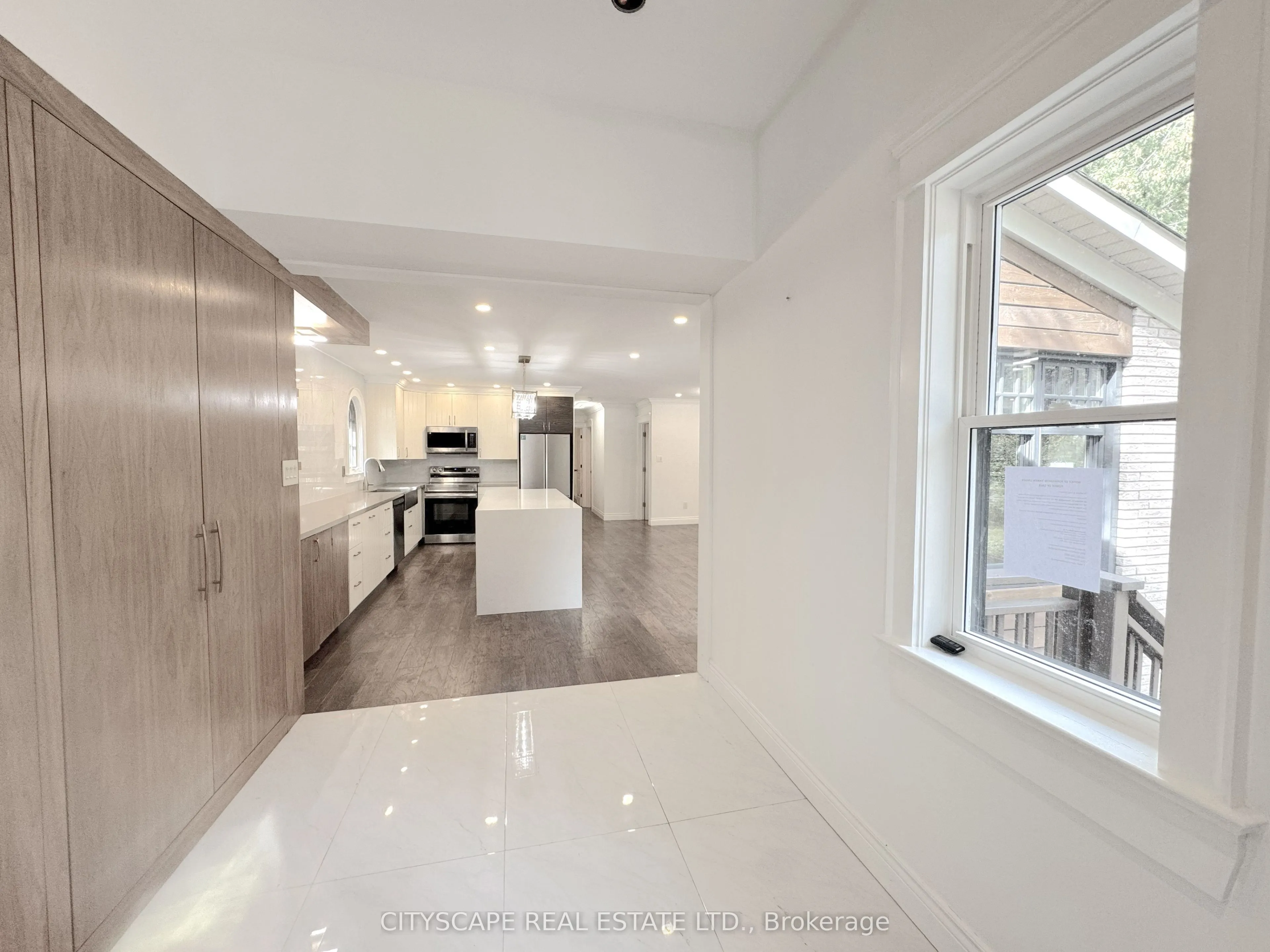 60 Hillview Drive