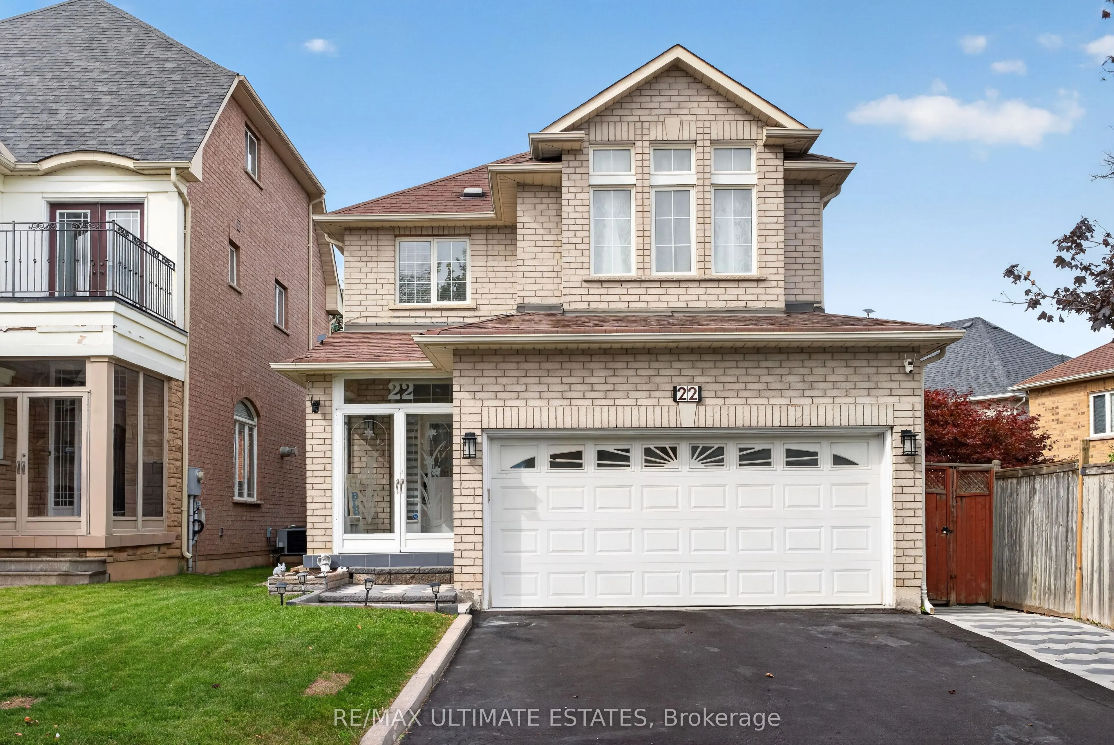 22 Copperstone Crescent