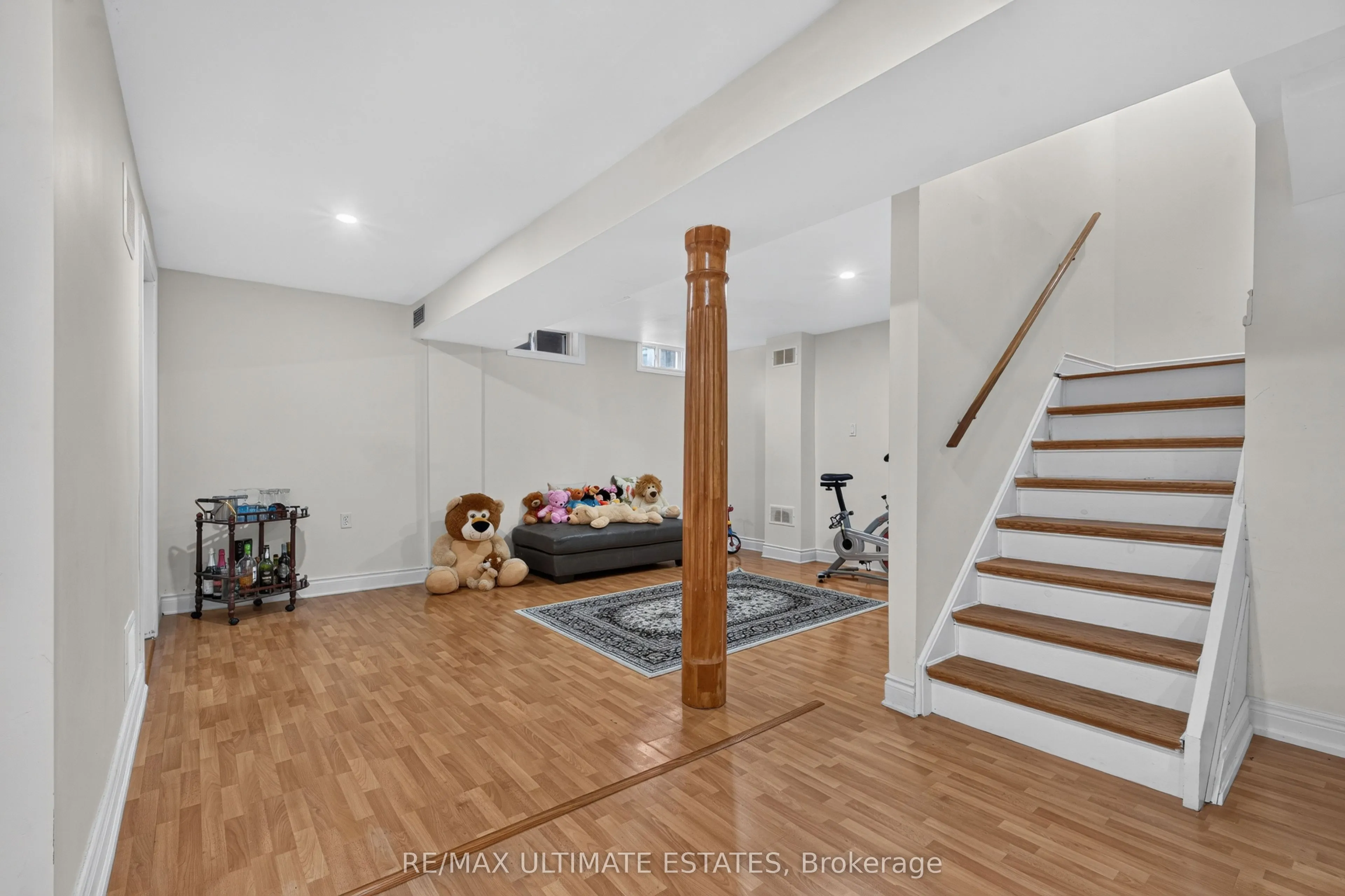 22 Copperstone Crescent