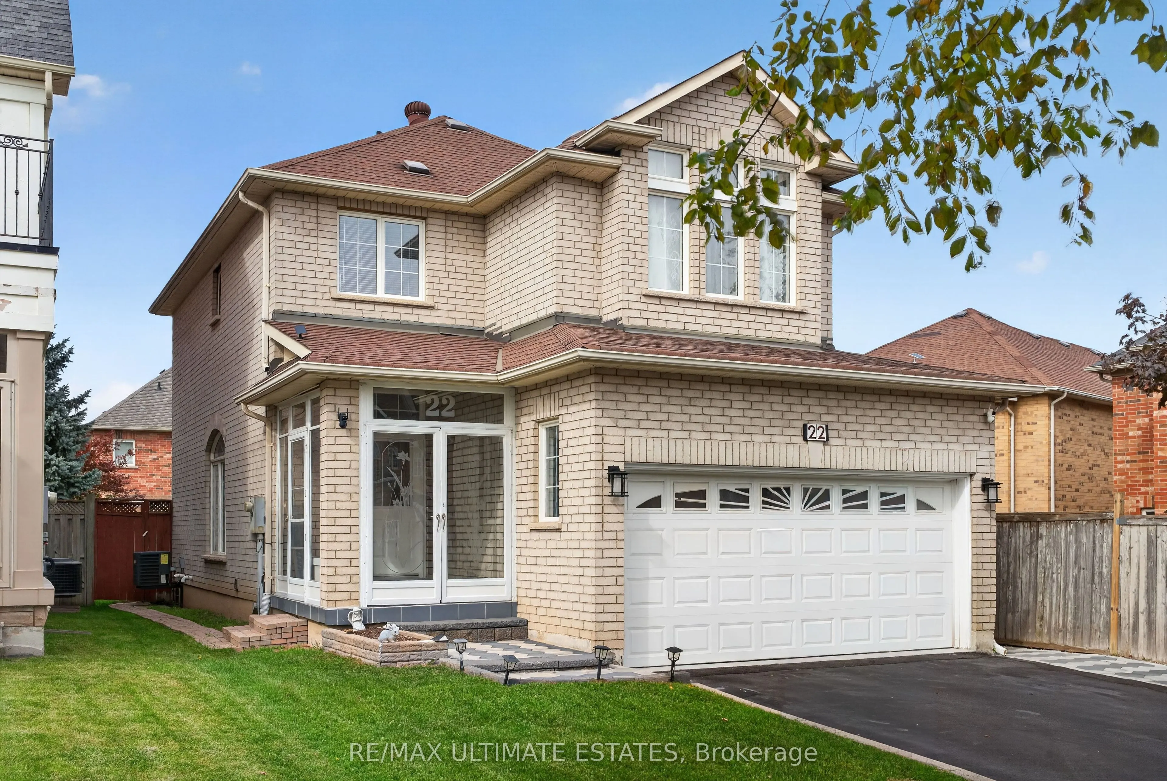 22 Copperstone Crescent