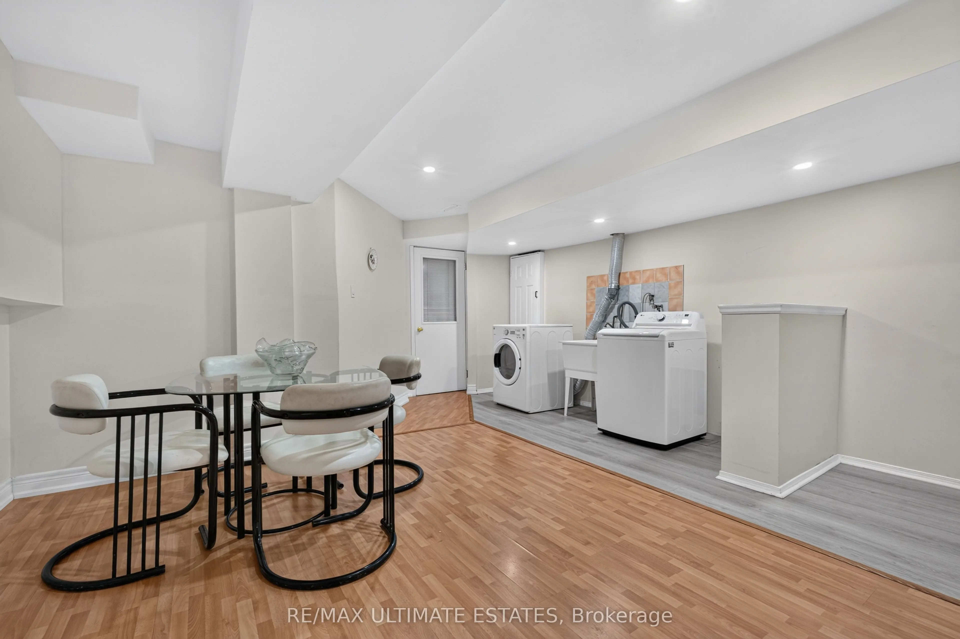 22 Copperstone Crescent
