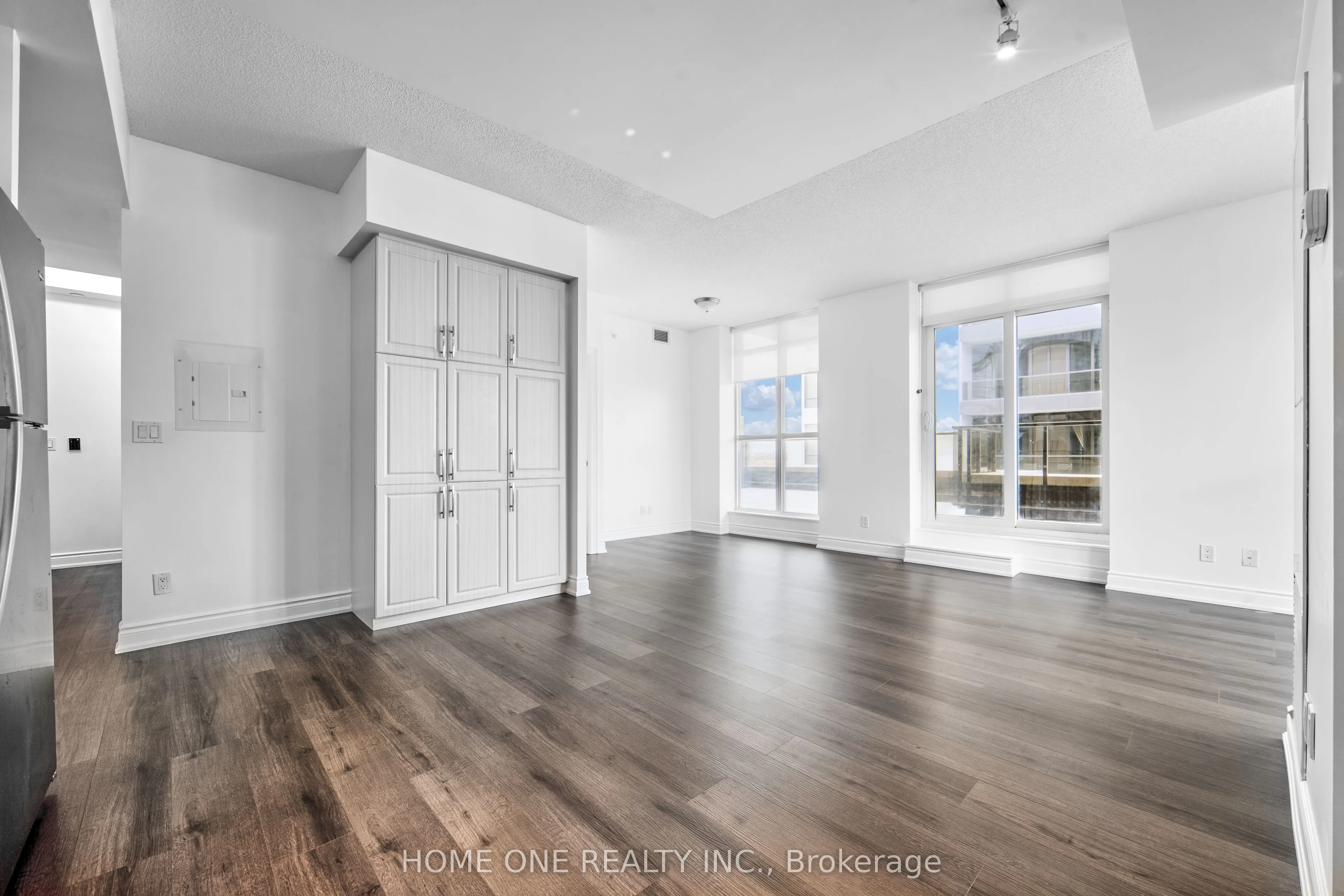 99 South Town Centre Boulevard #1018