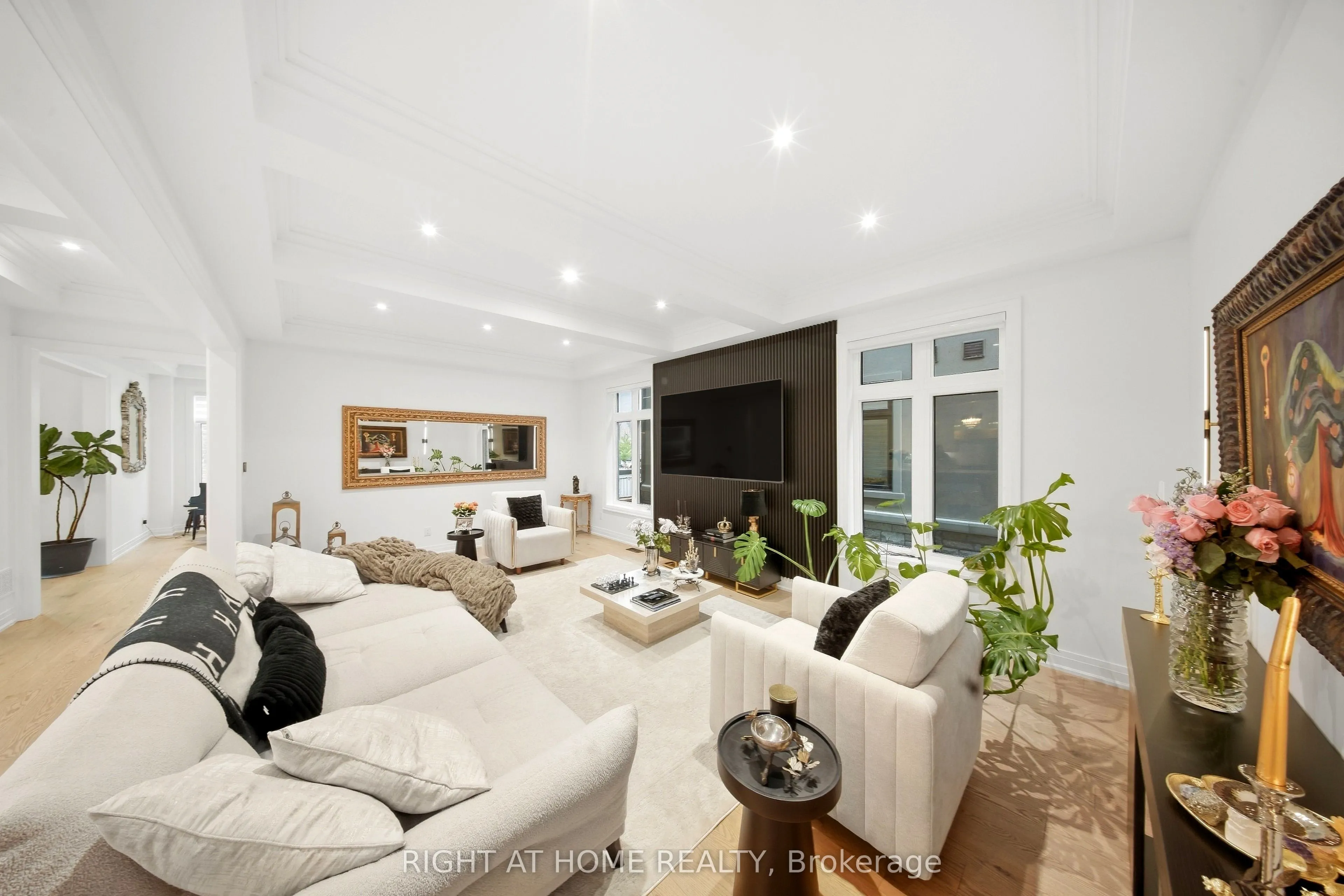 18 Casavant Court