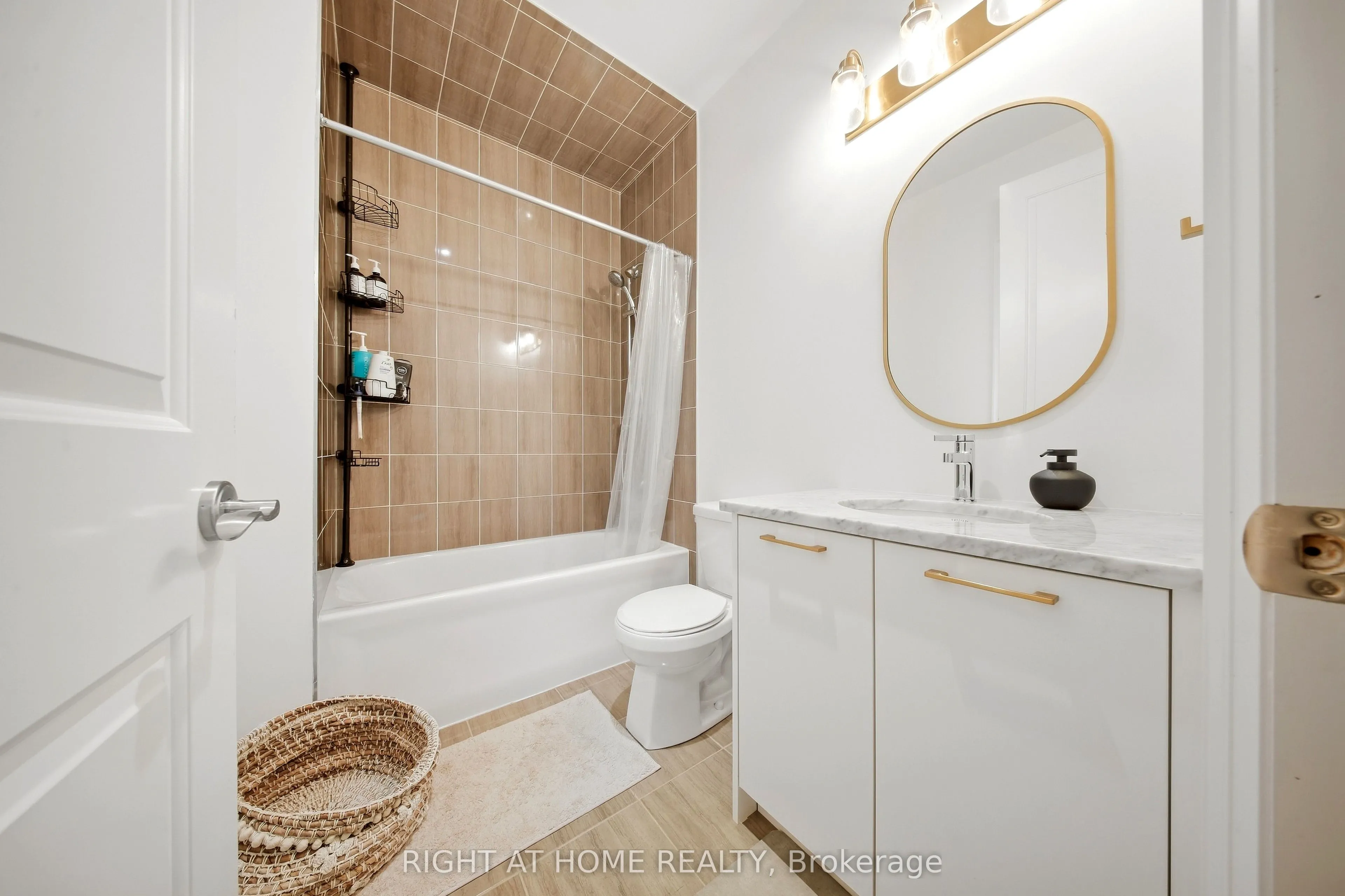 18 Casavant Court