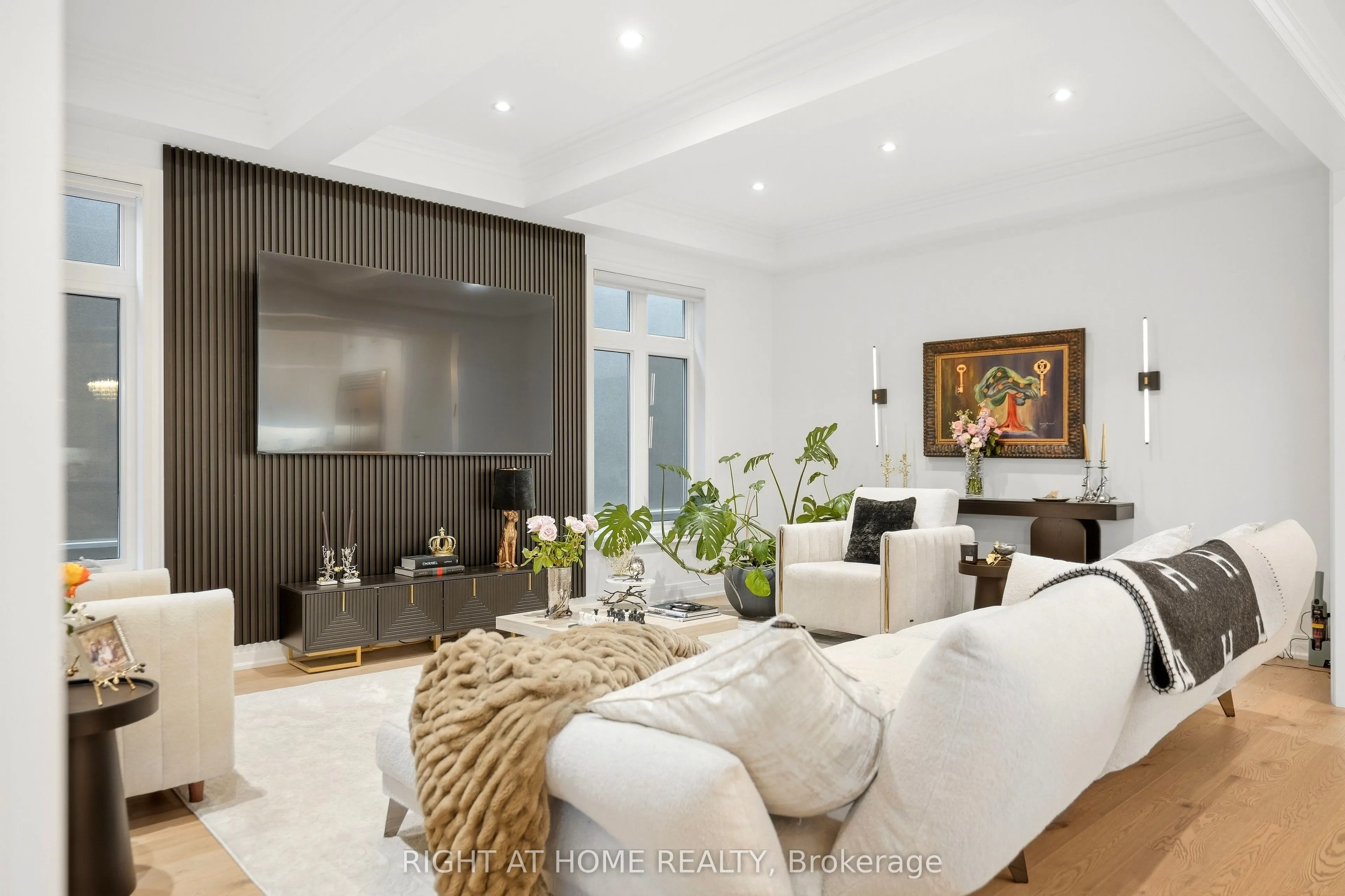 18 Casavant Court