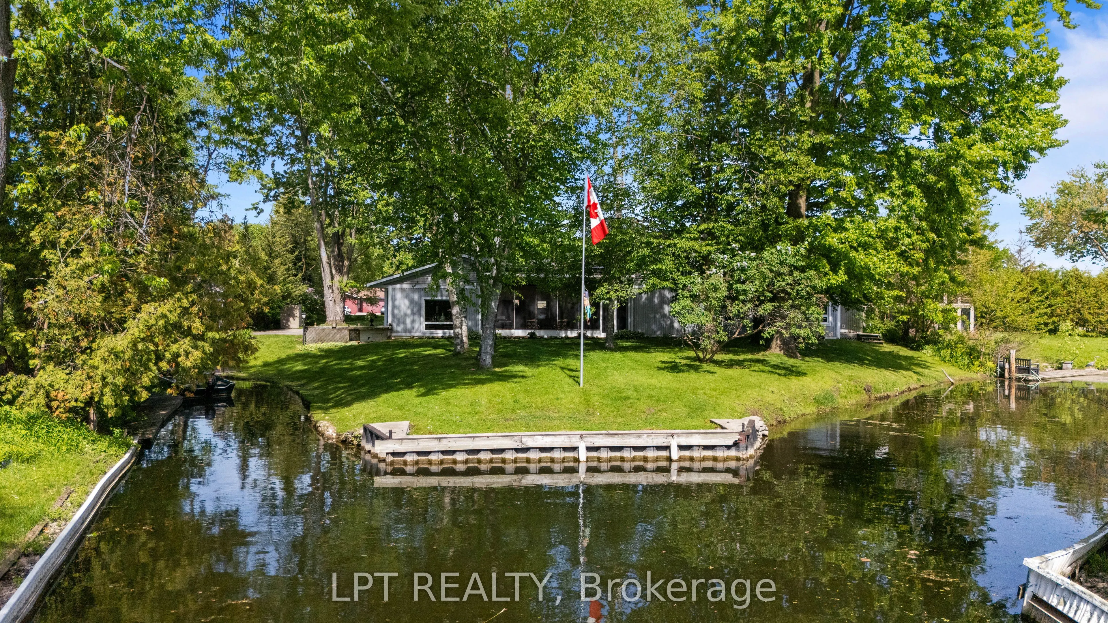 204 The Queensway S