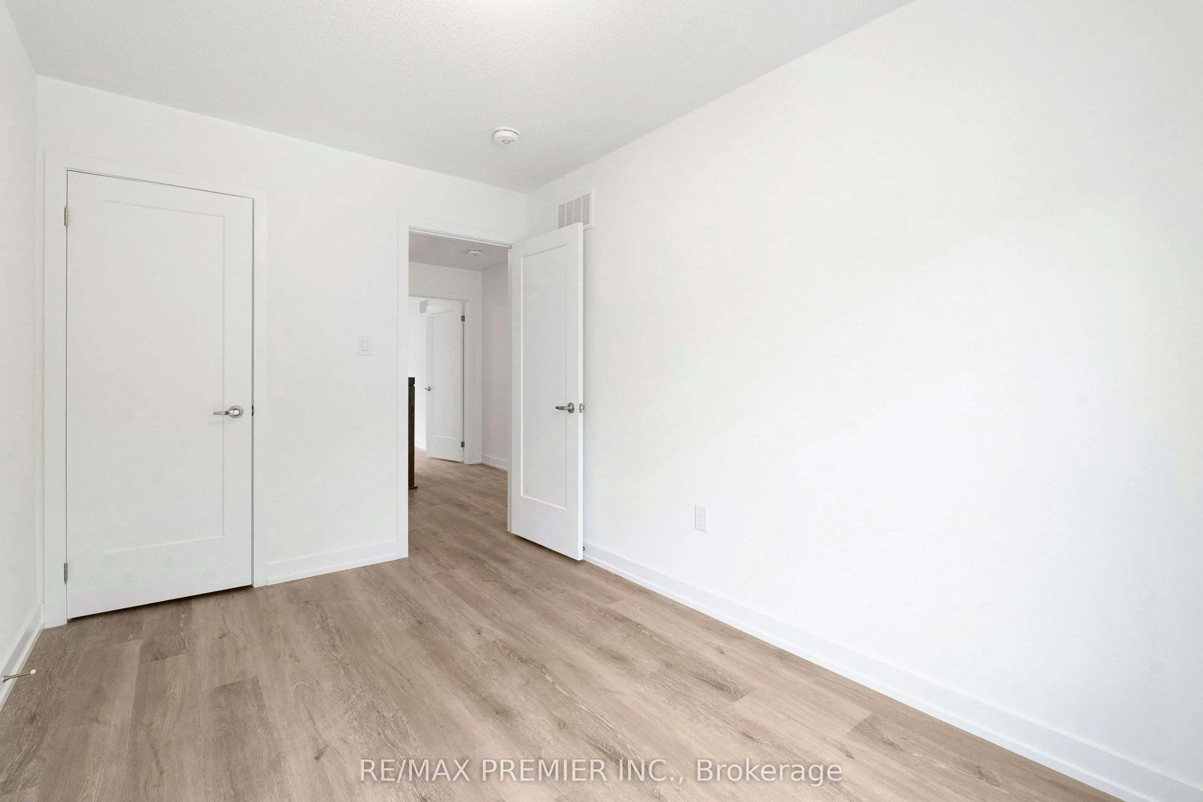 29 Lyall Stokes Circle