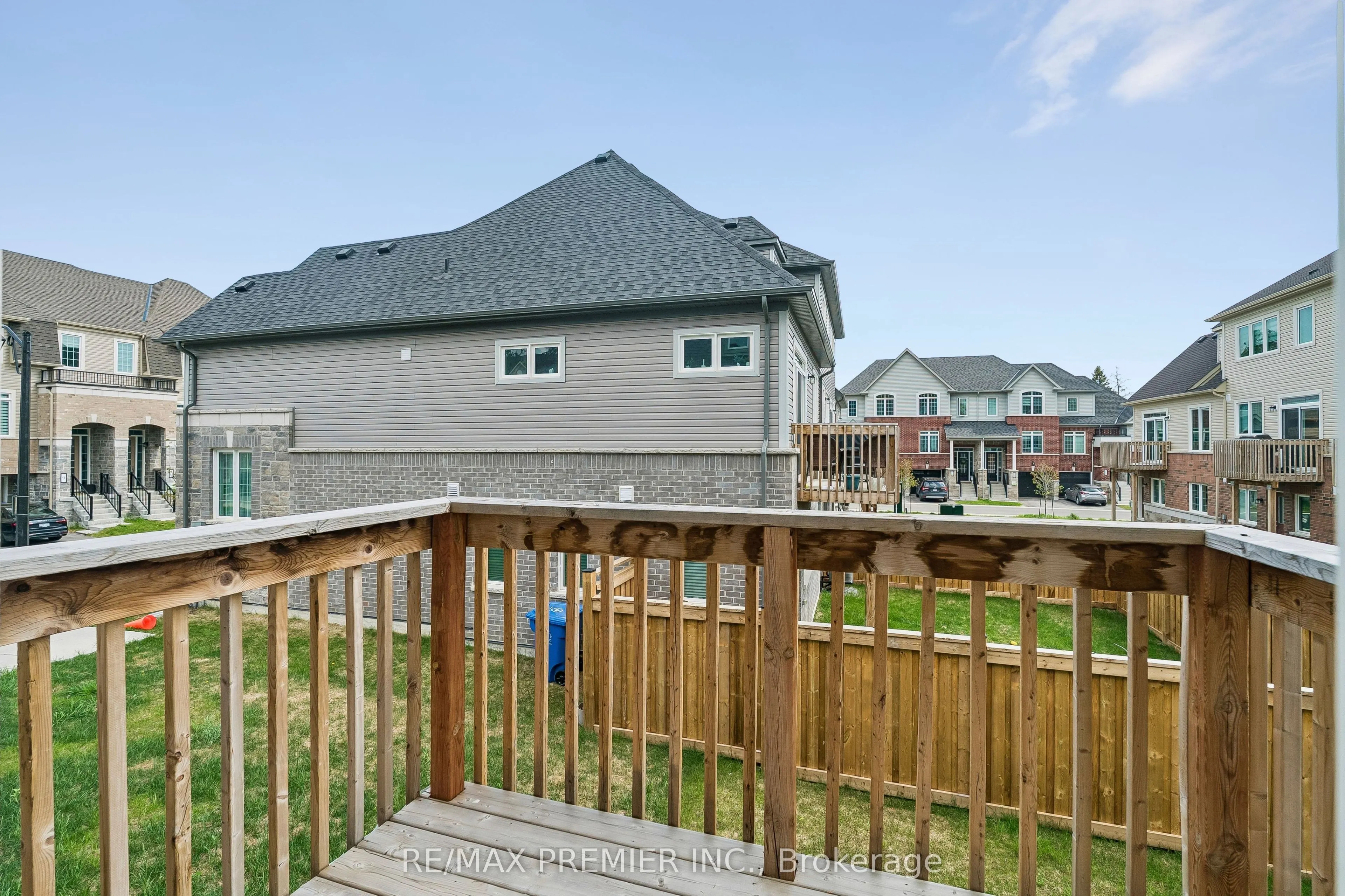 29 Lyall Stokes Circle