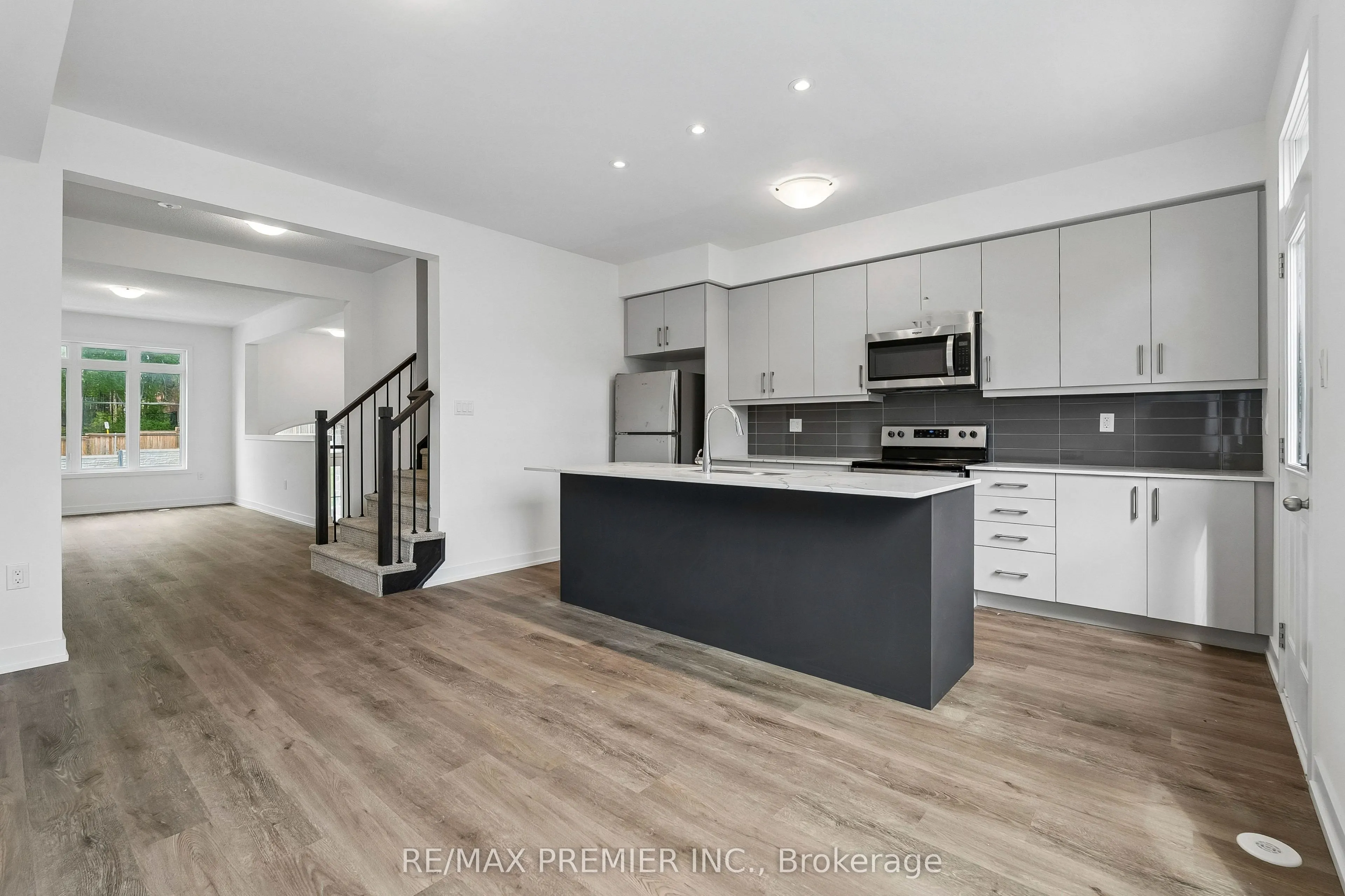 29 Lyall Stokes Circle