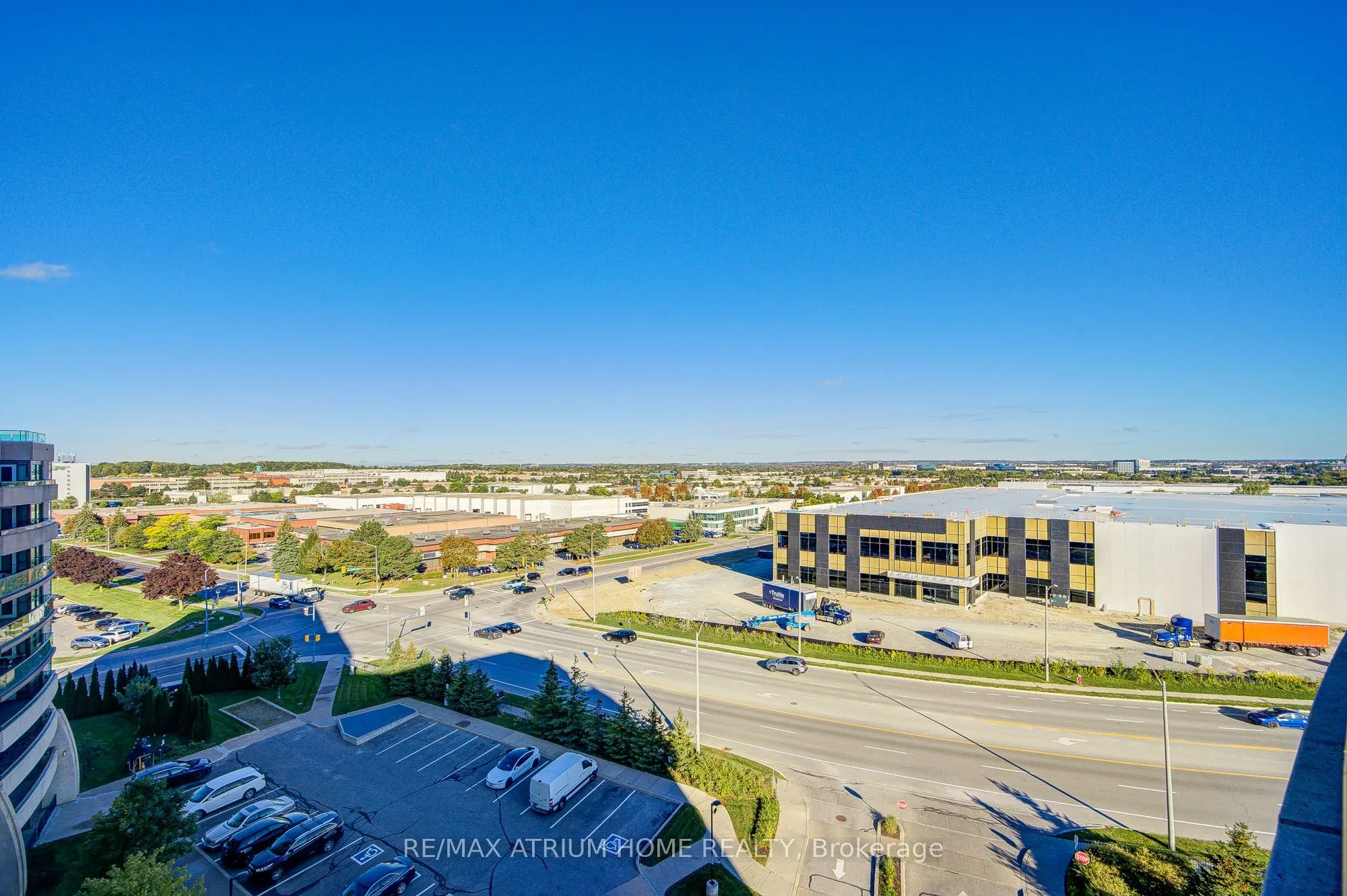 75 Norman Bethune Avenue #904