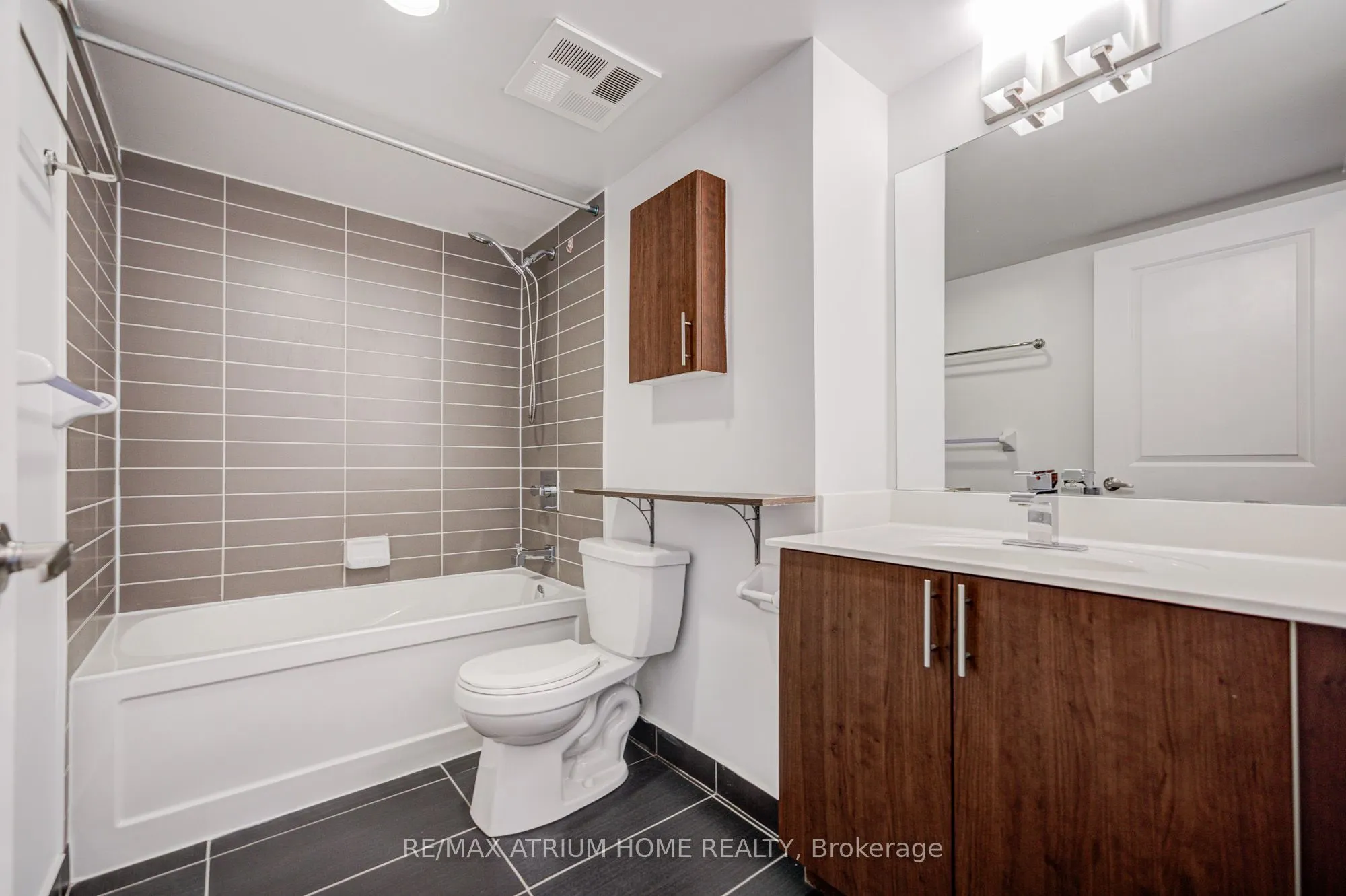 75 Norman Bethune Avenue #904