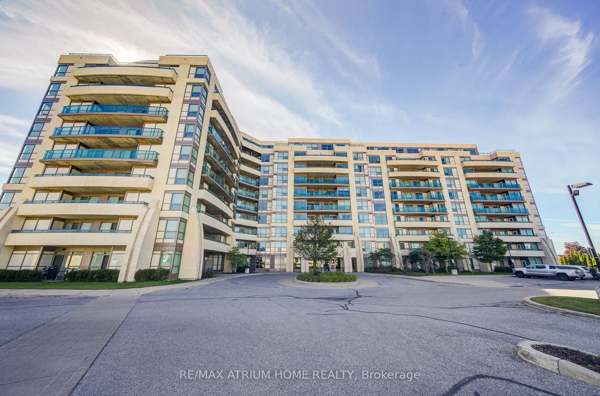 75 Norman Bethune Avenue #904