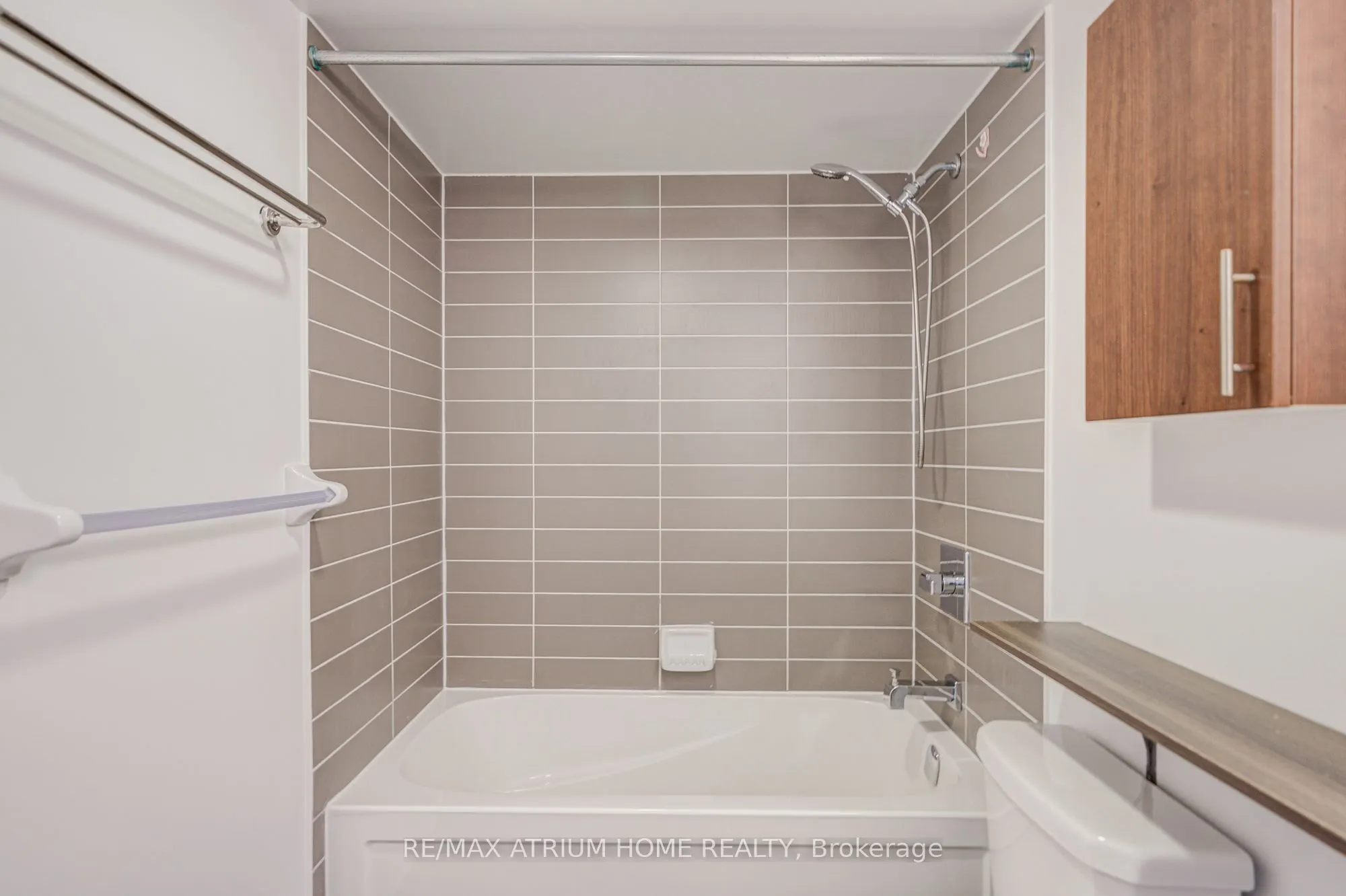 75 Norman Bethune Avenue #904