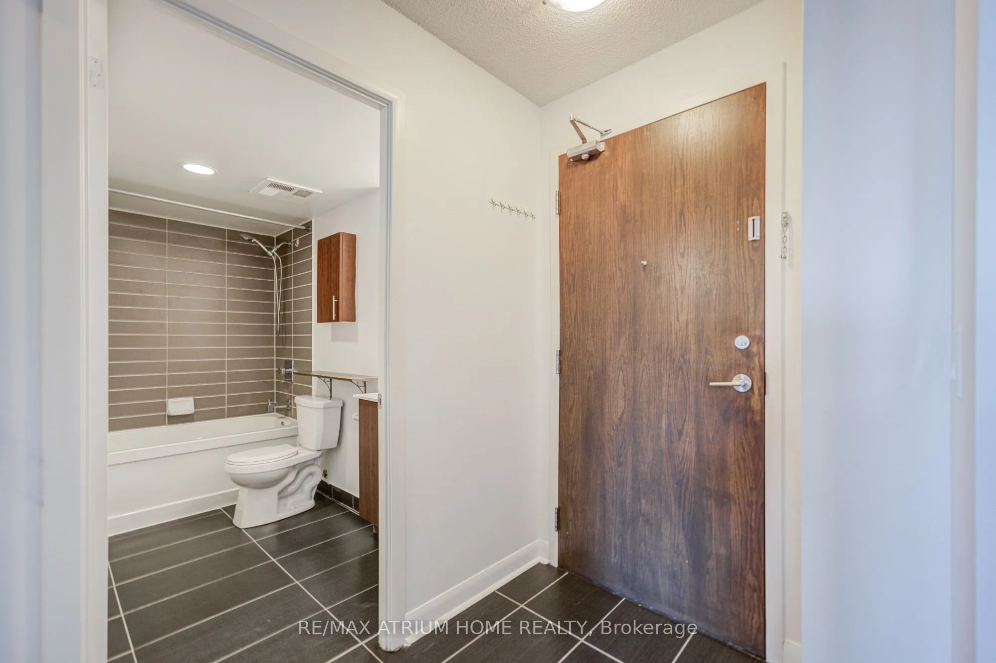 75 Norman Bethune Avenue #904