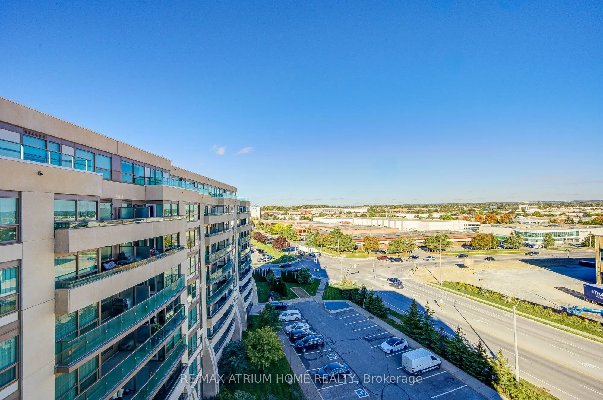 75 Norman Bethune Avenue #904