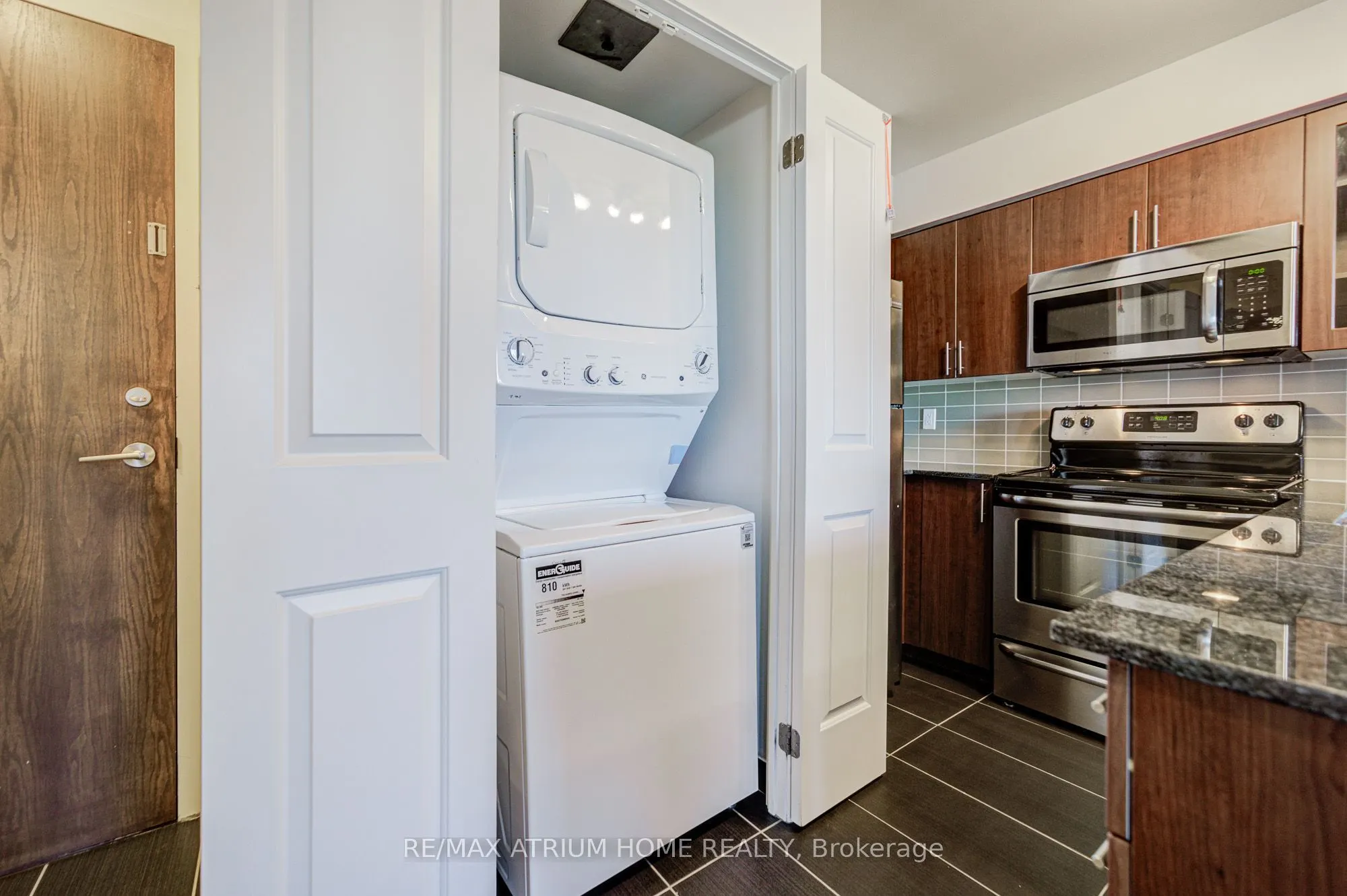 75 Norman Bethune Avenue #904