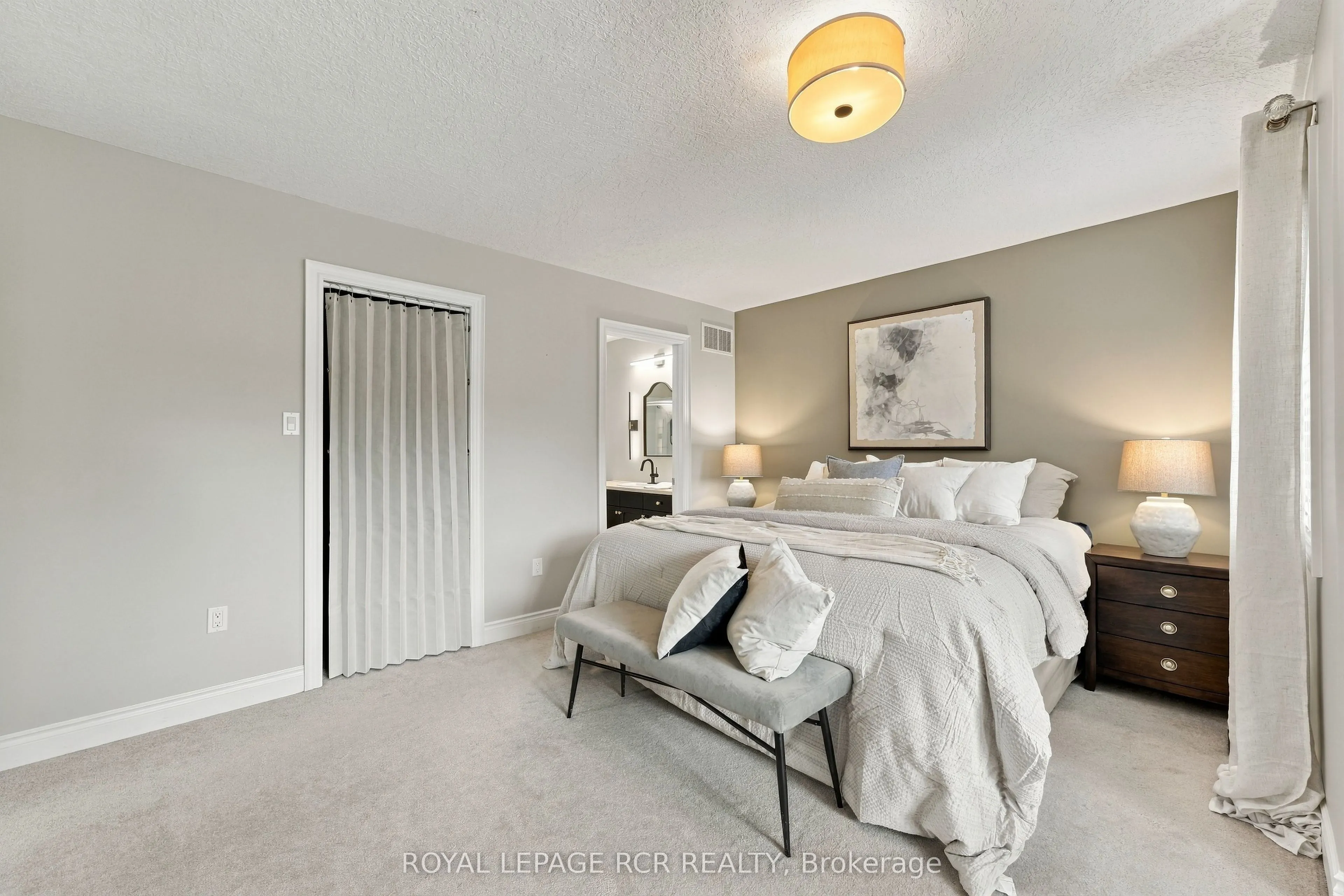 825 Booth Avenue
