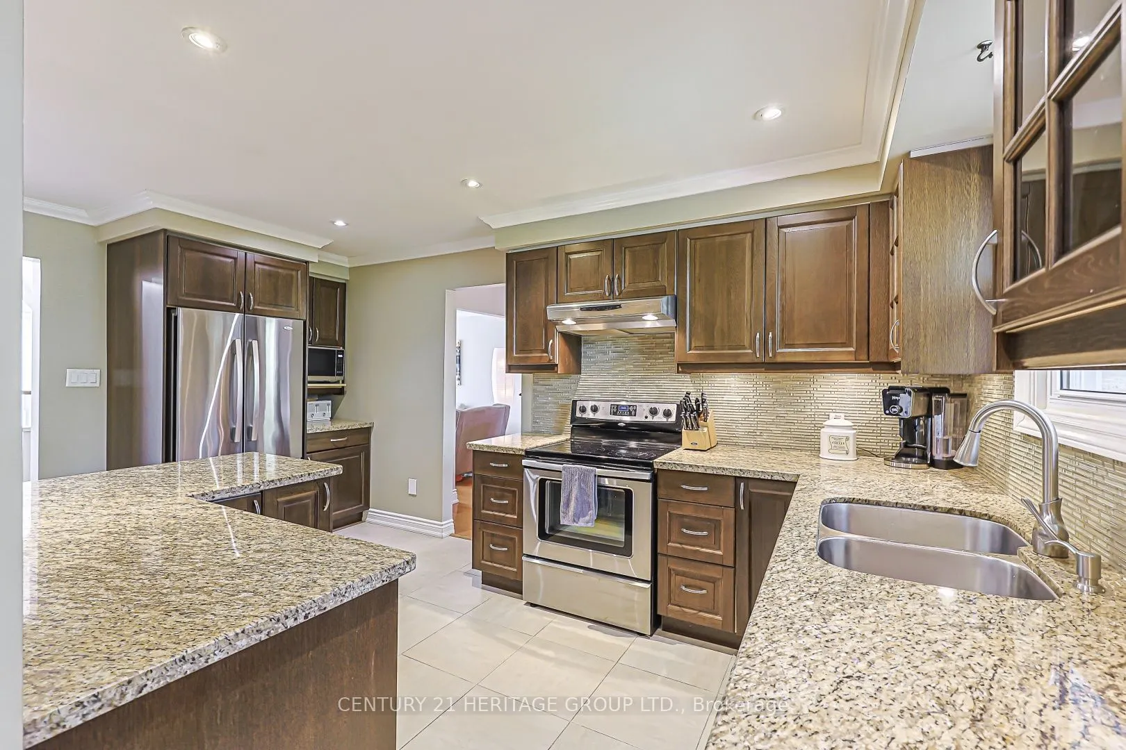 66 Howlett Avenue
