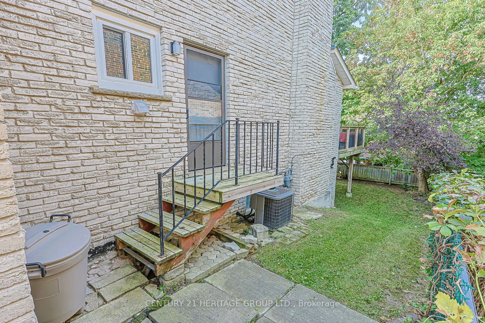 66 Howlett Avenue