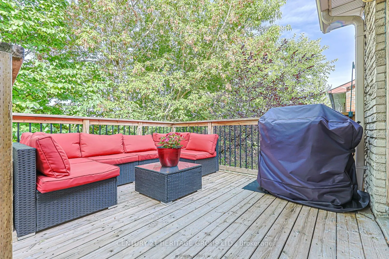66 Howlett Avenue