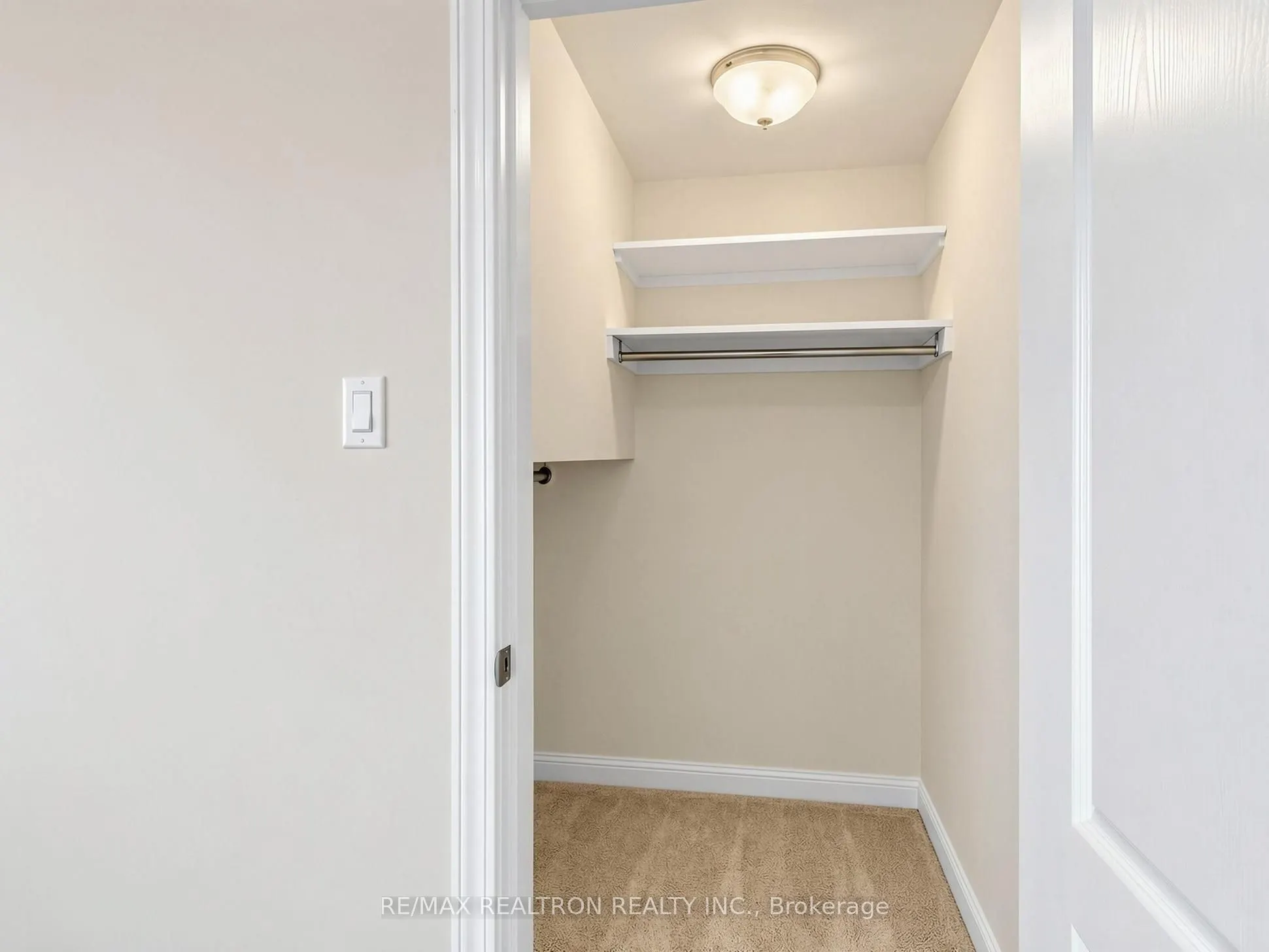 16 Walter Dove Court #6