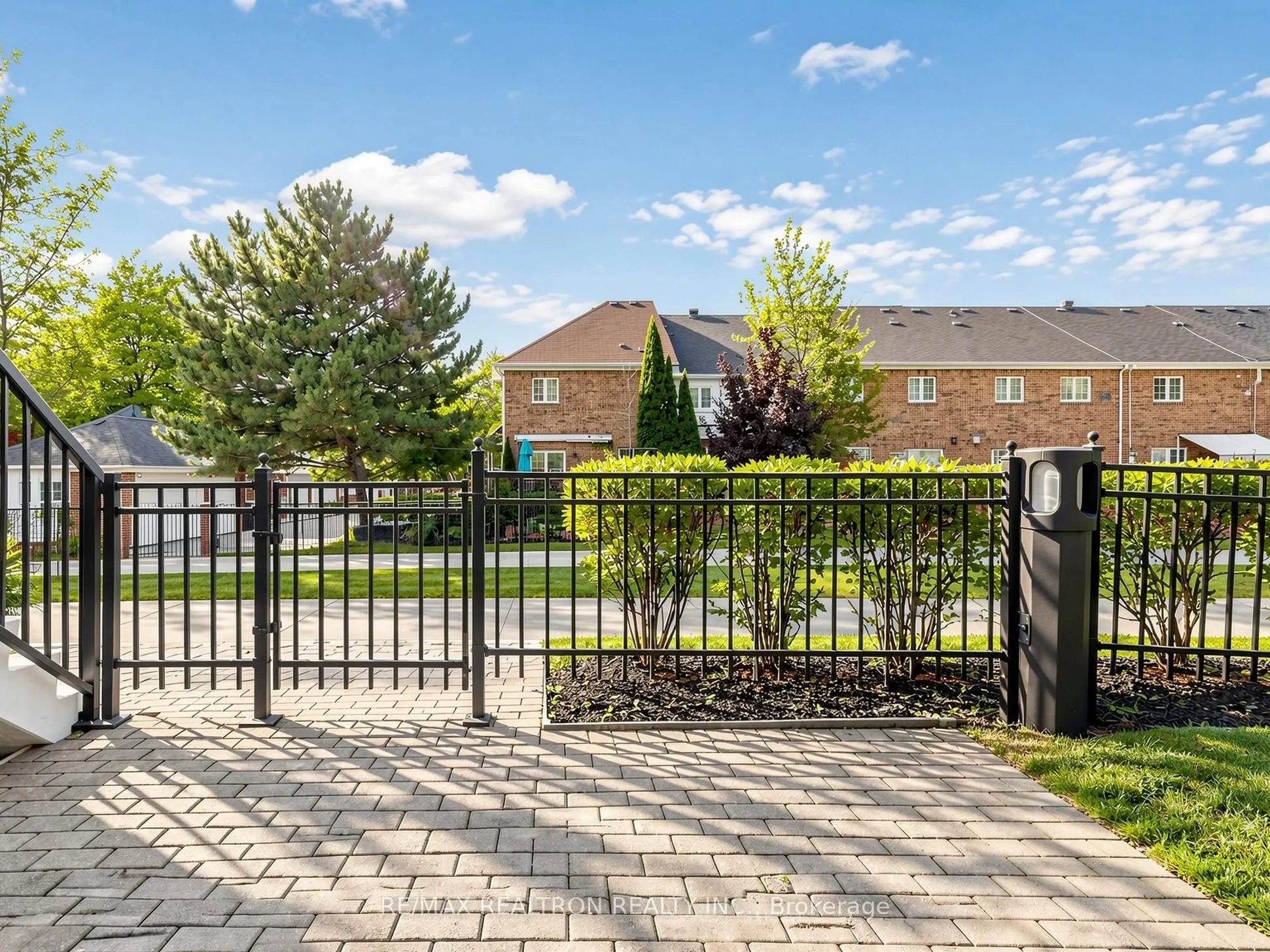 16 Walter Dove Court #6