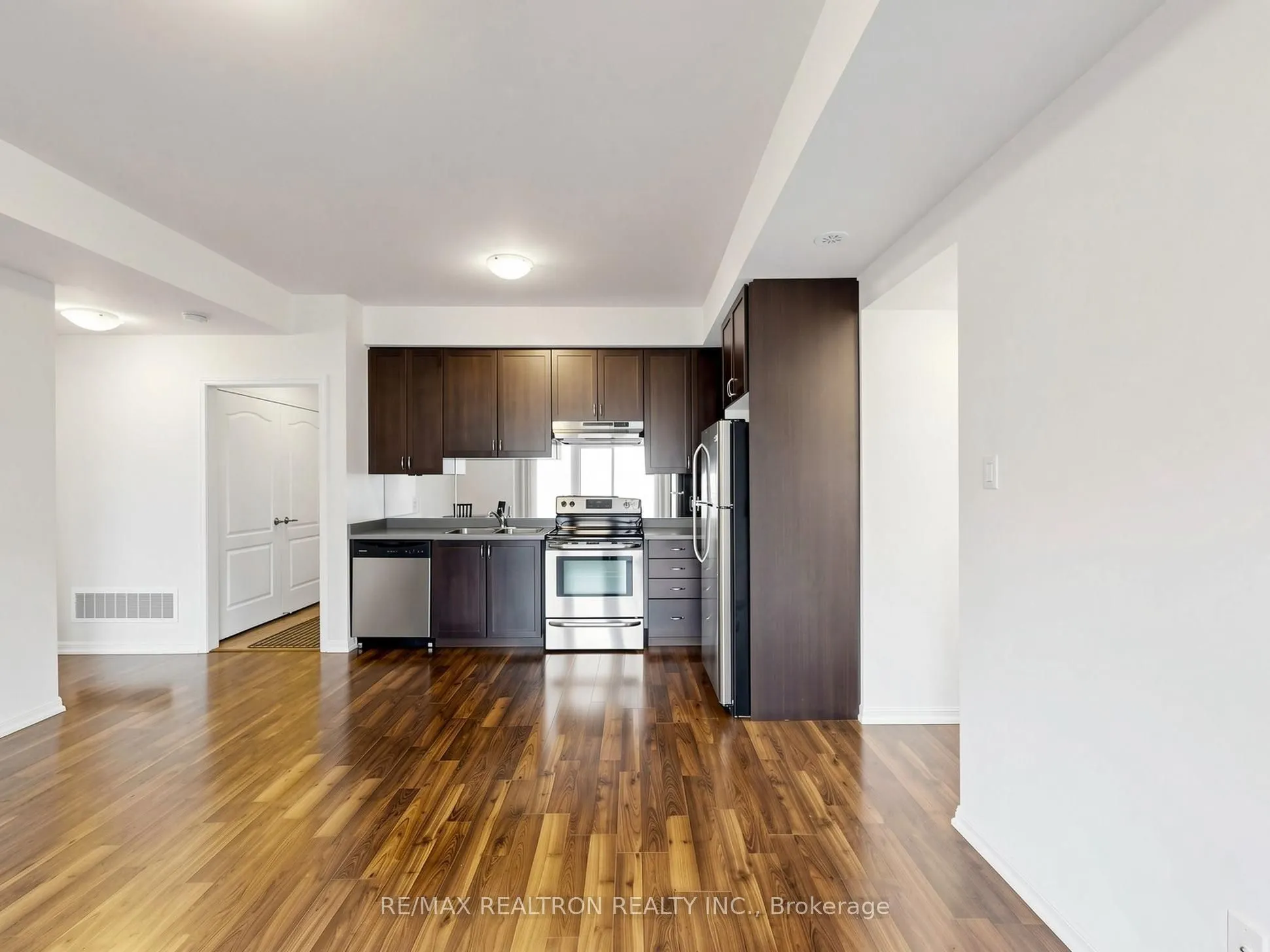 16 Walter Dove Court #6