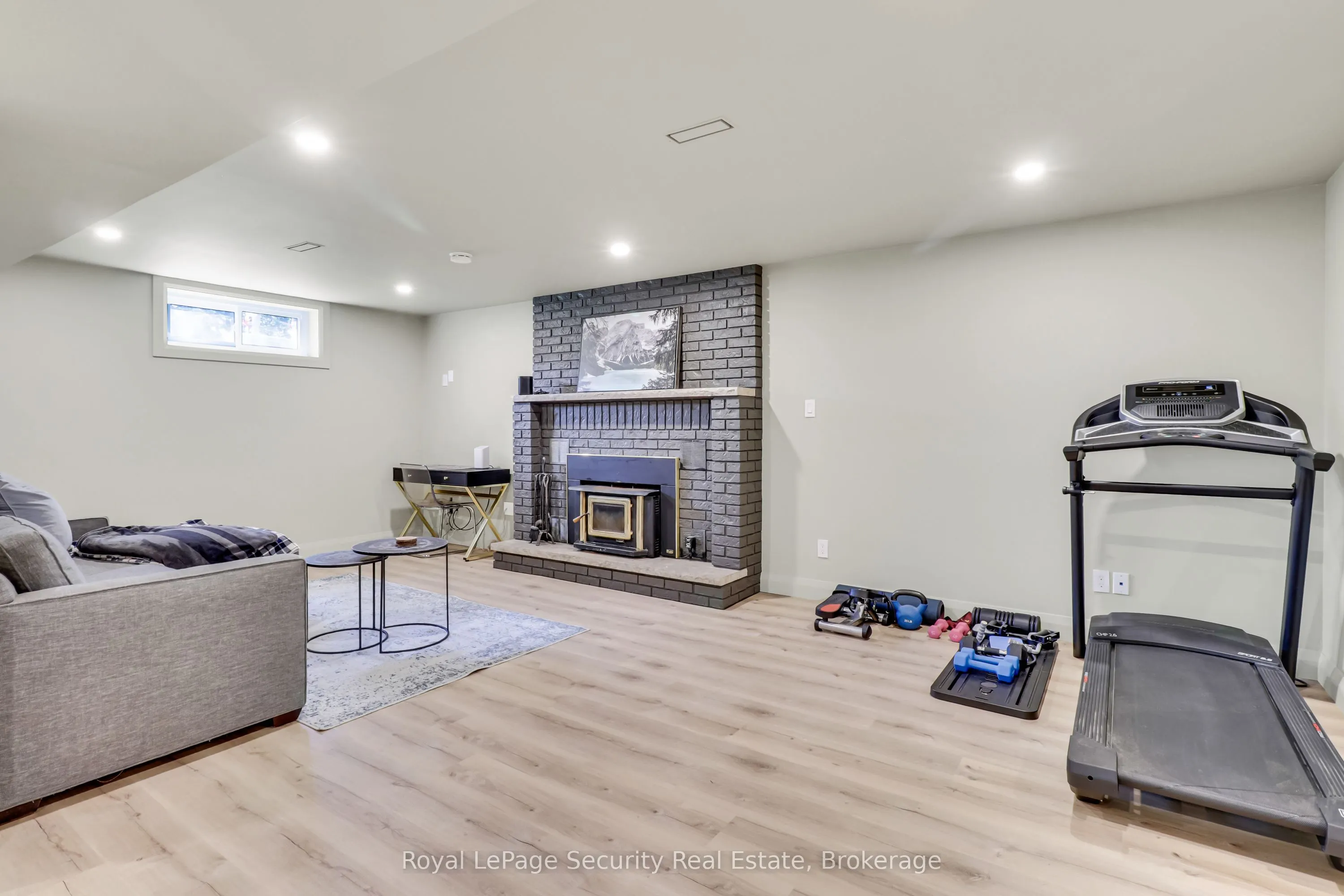 1045 Lebanon Drive