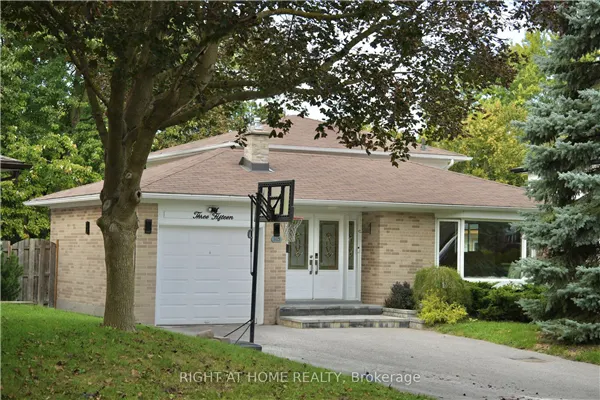 315 Roywood Crescent